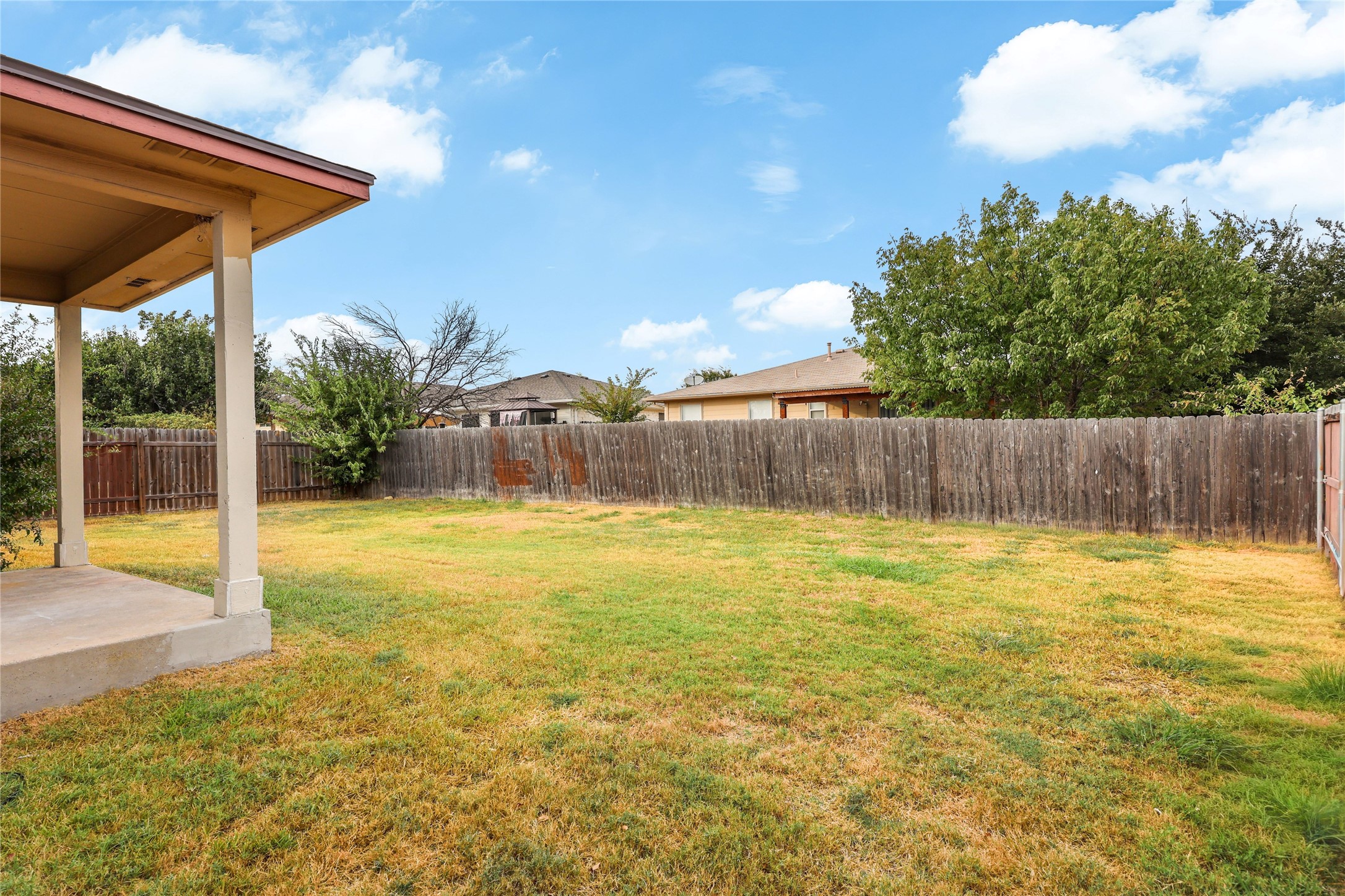 main property photo 33