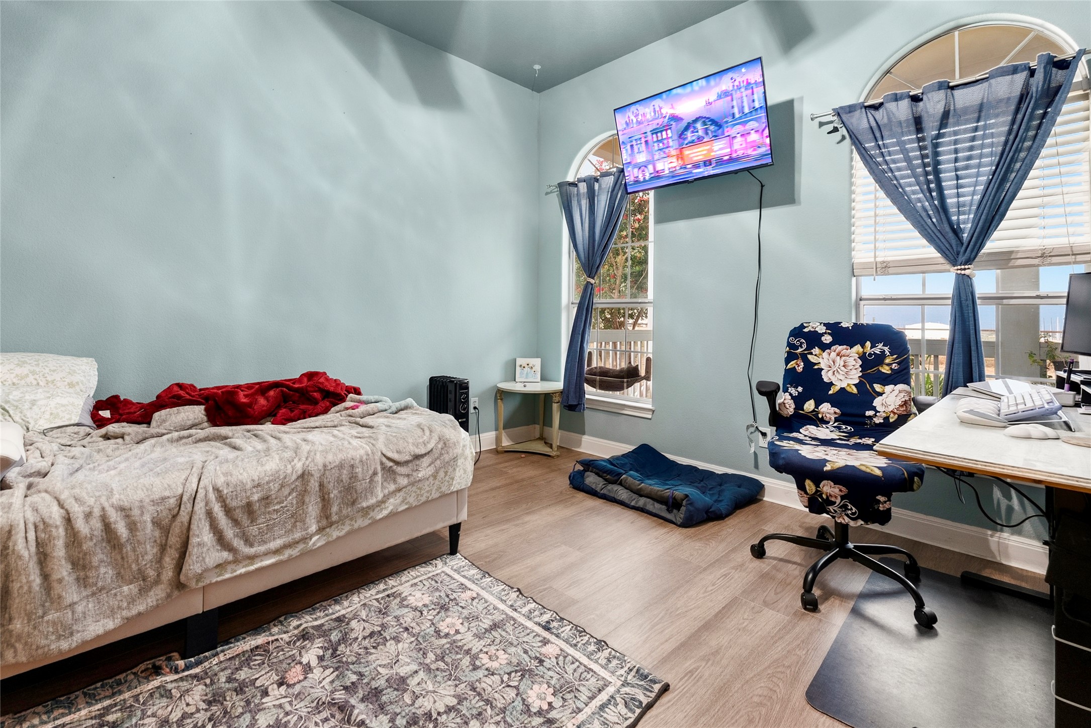 main property photo 27