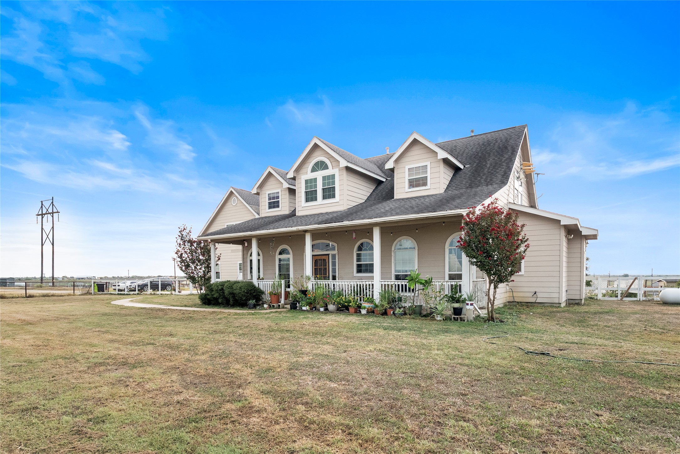 main property photo 3