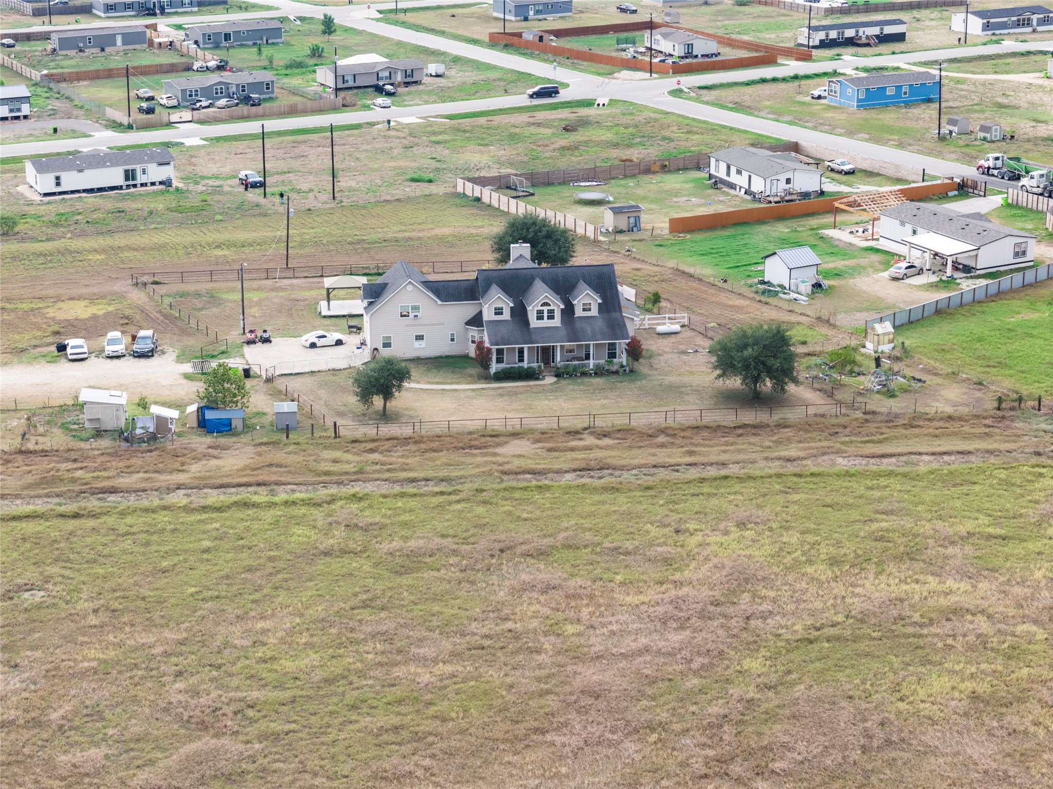 main property photo 5