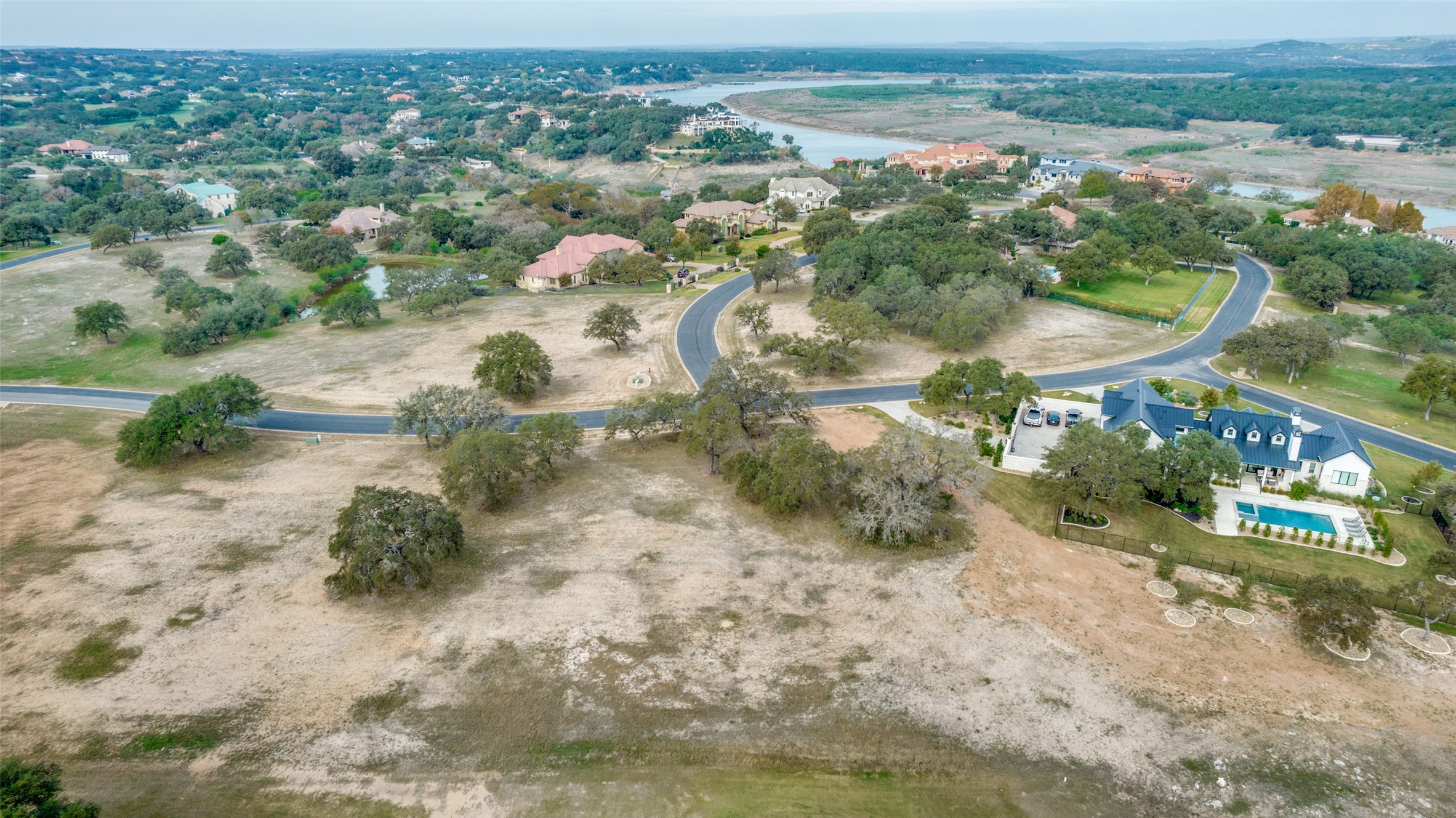 main property photo 12