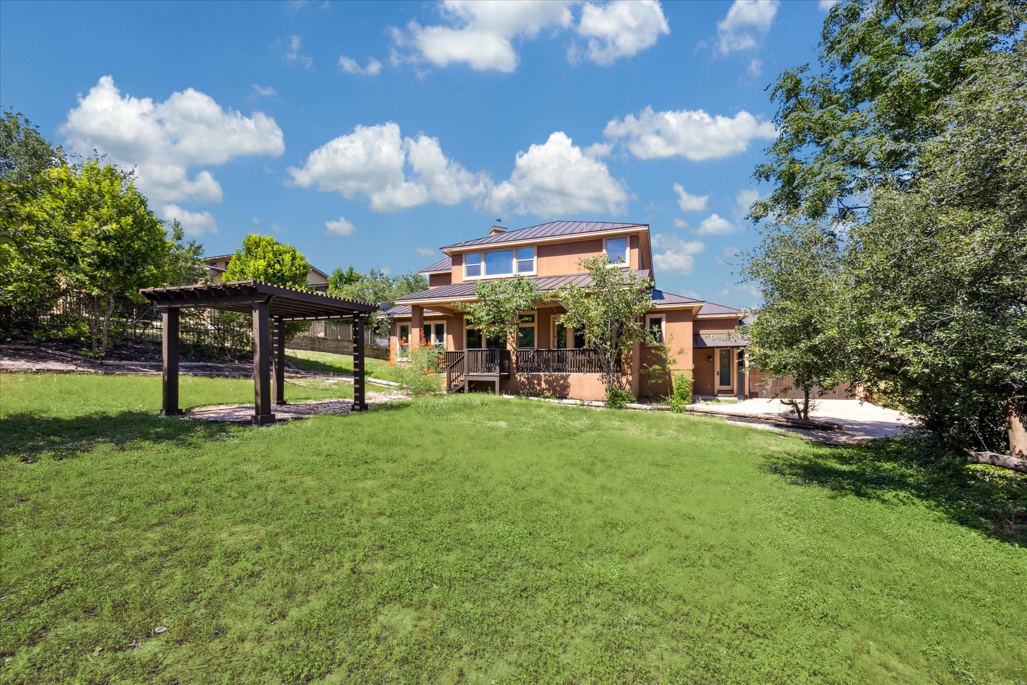 main property photo 34