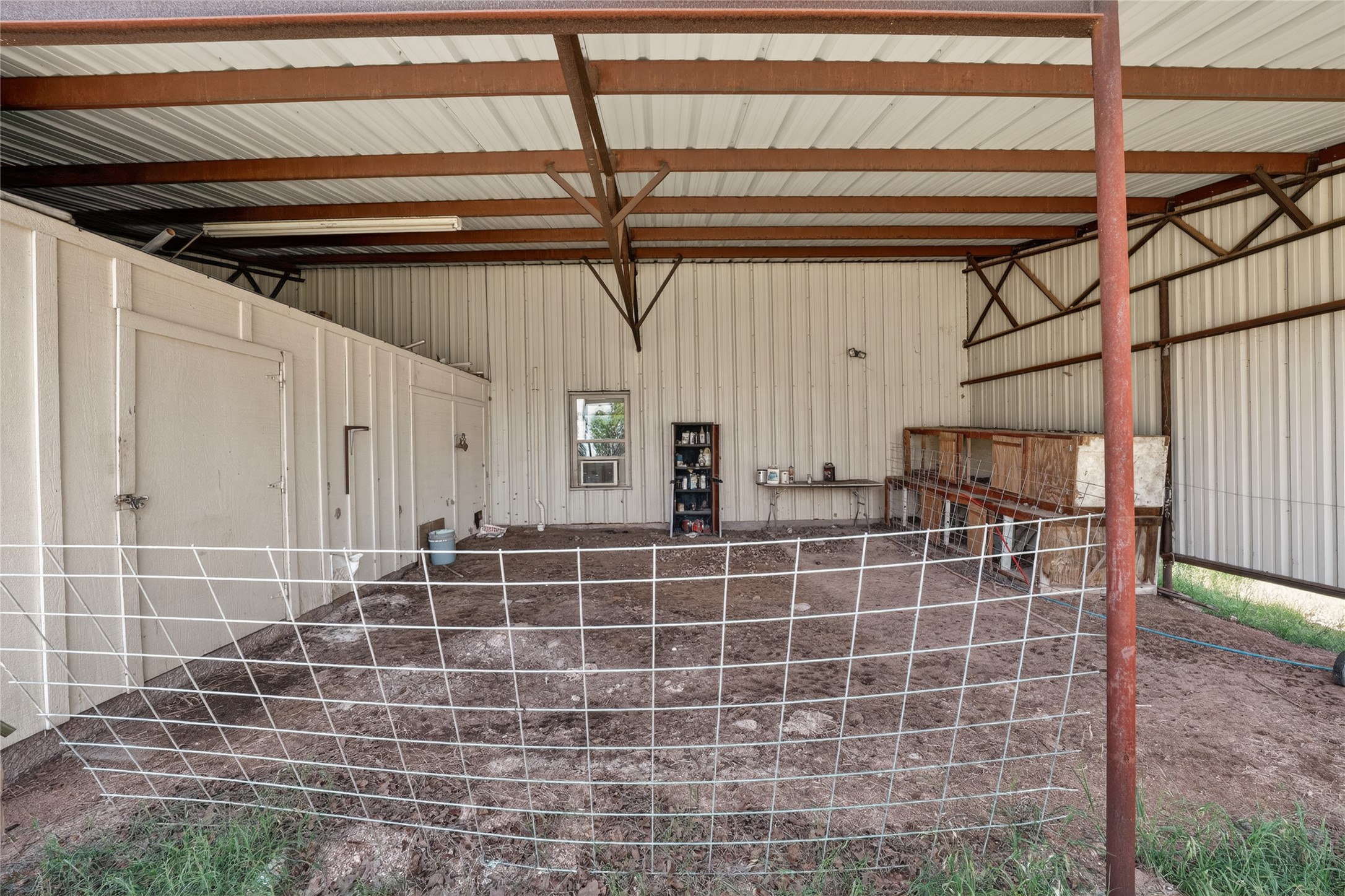 main property photo 21
