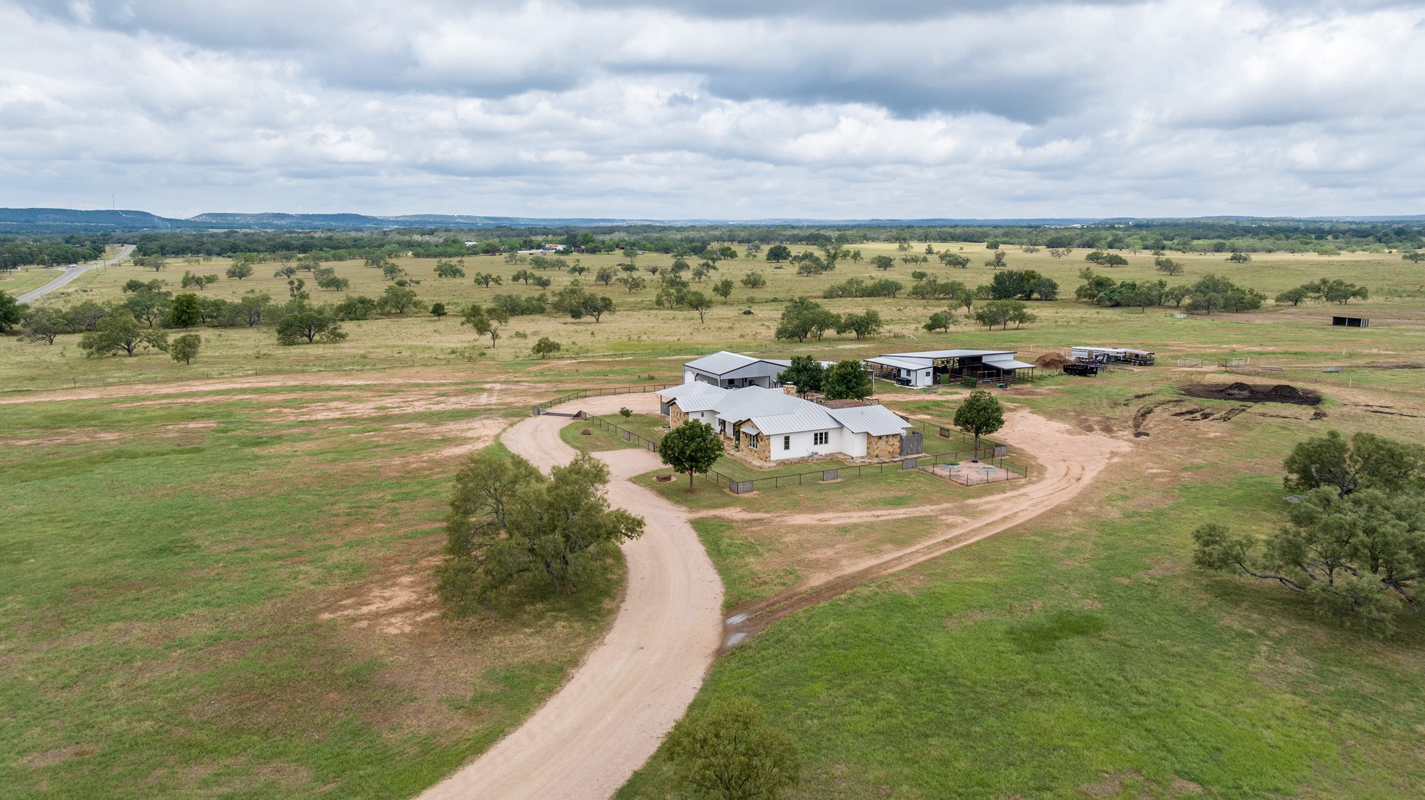 main property photo 38