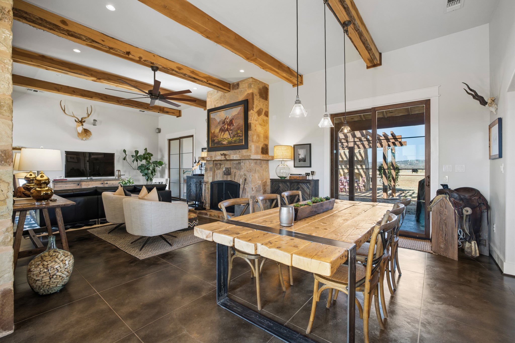 main property photo 5
