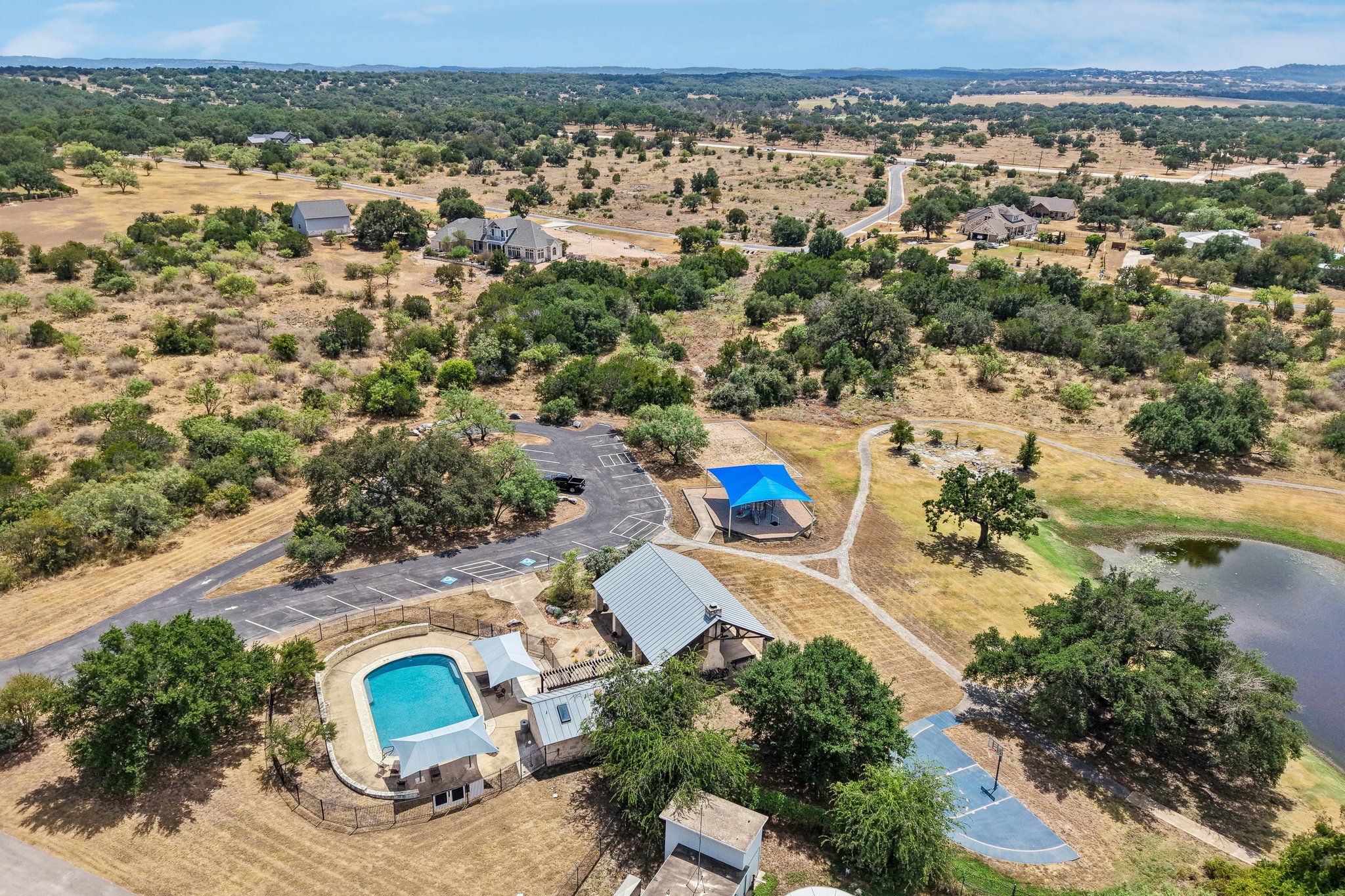 main property photo 34