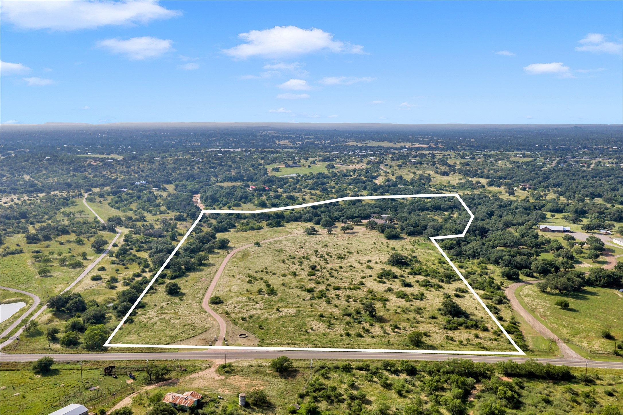 main property photo 36
