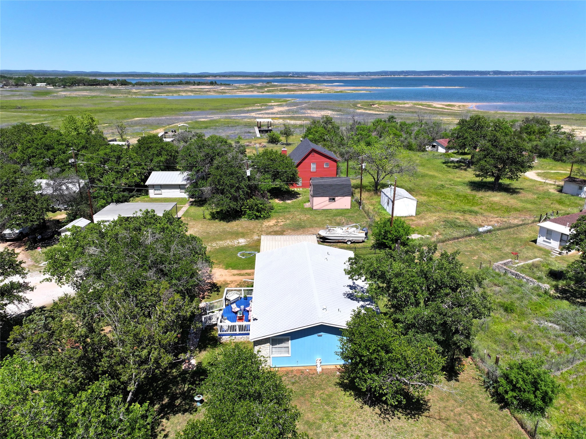 main property photo 20