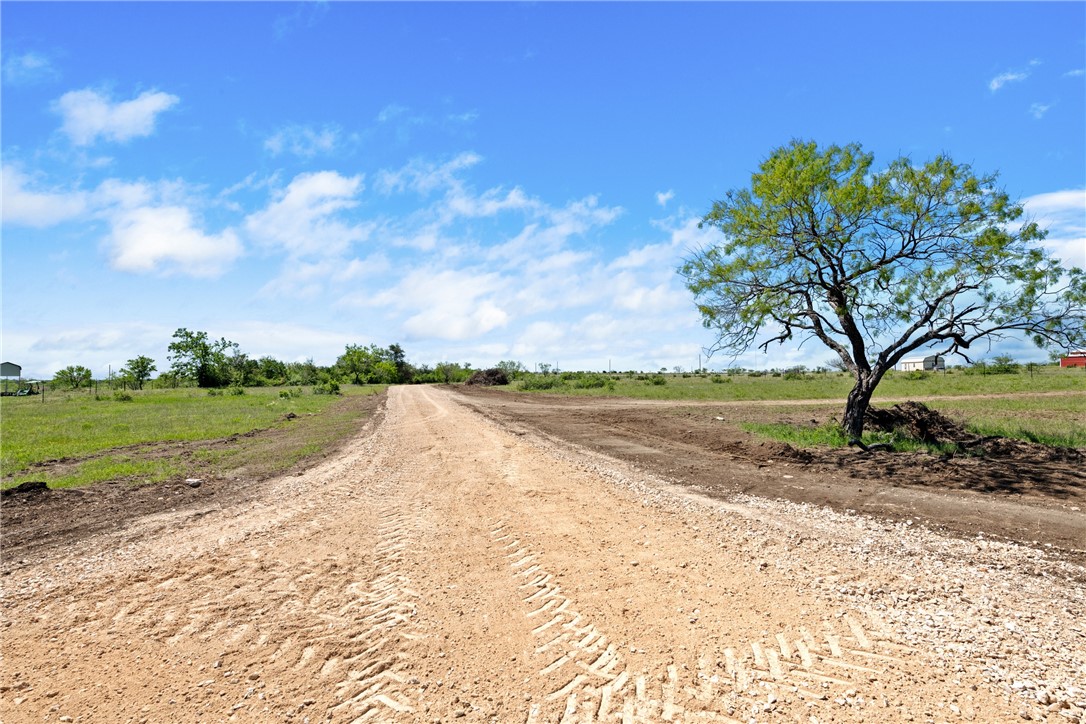 main property photo 17