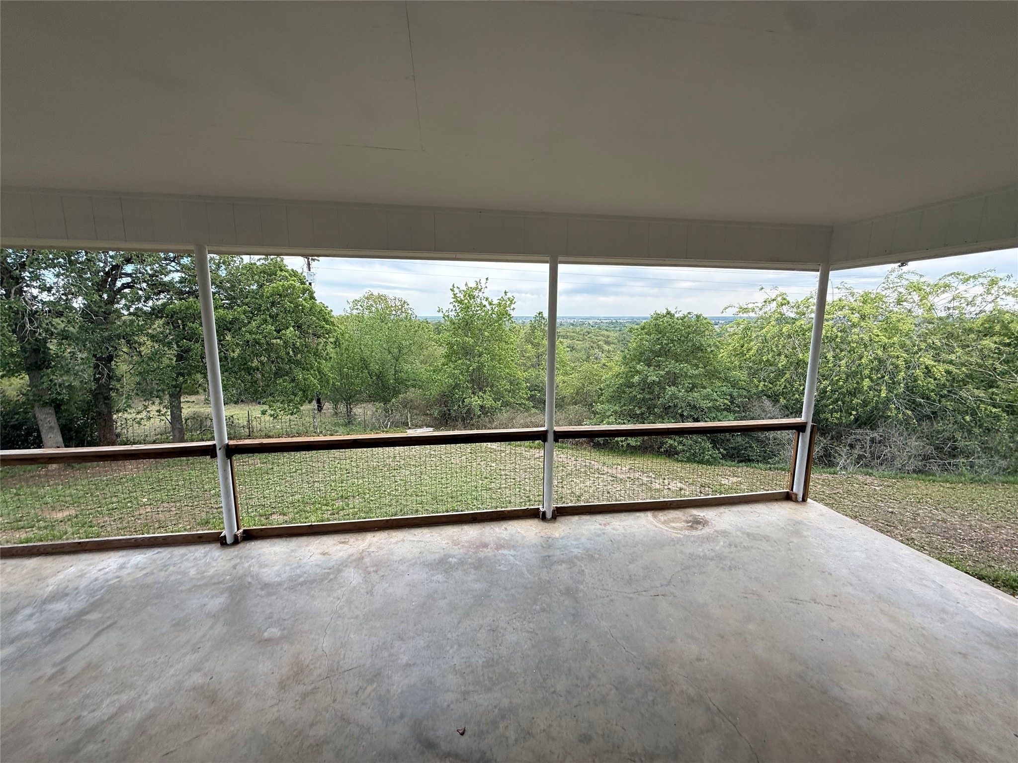 main property photo 23