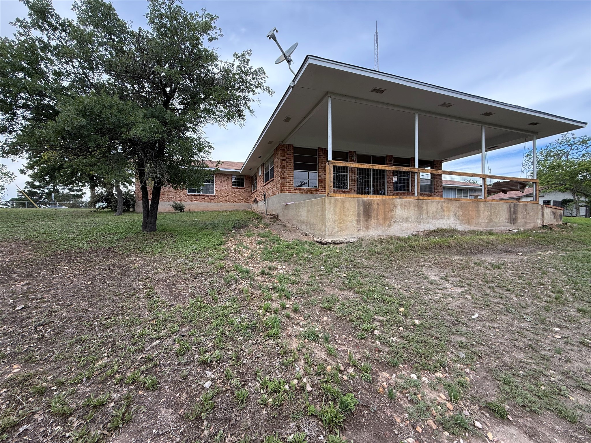 main property photo 5