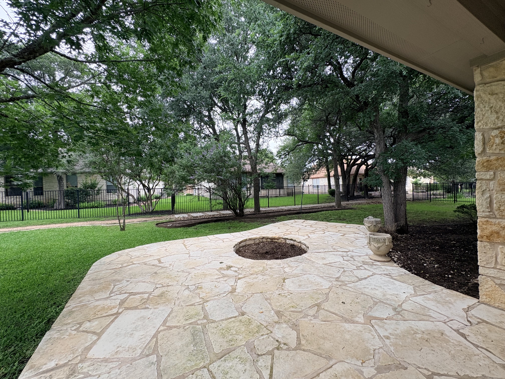 main property photo 16