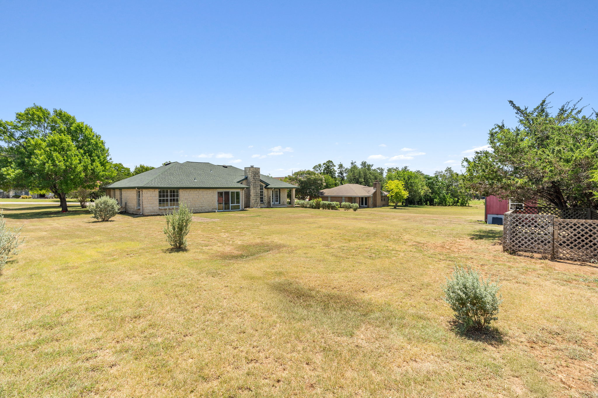 main property photo 32