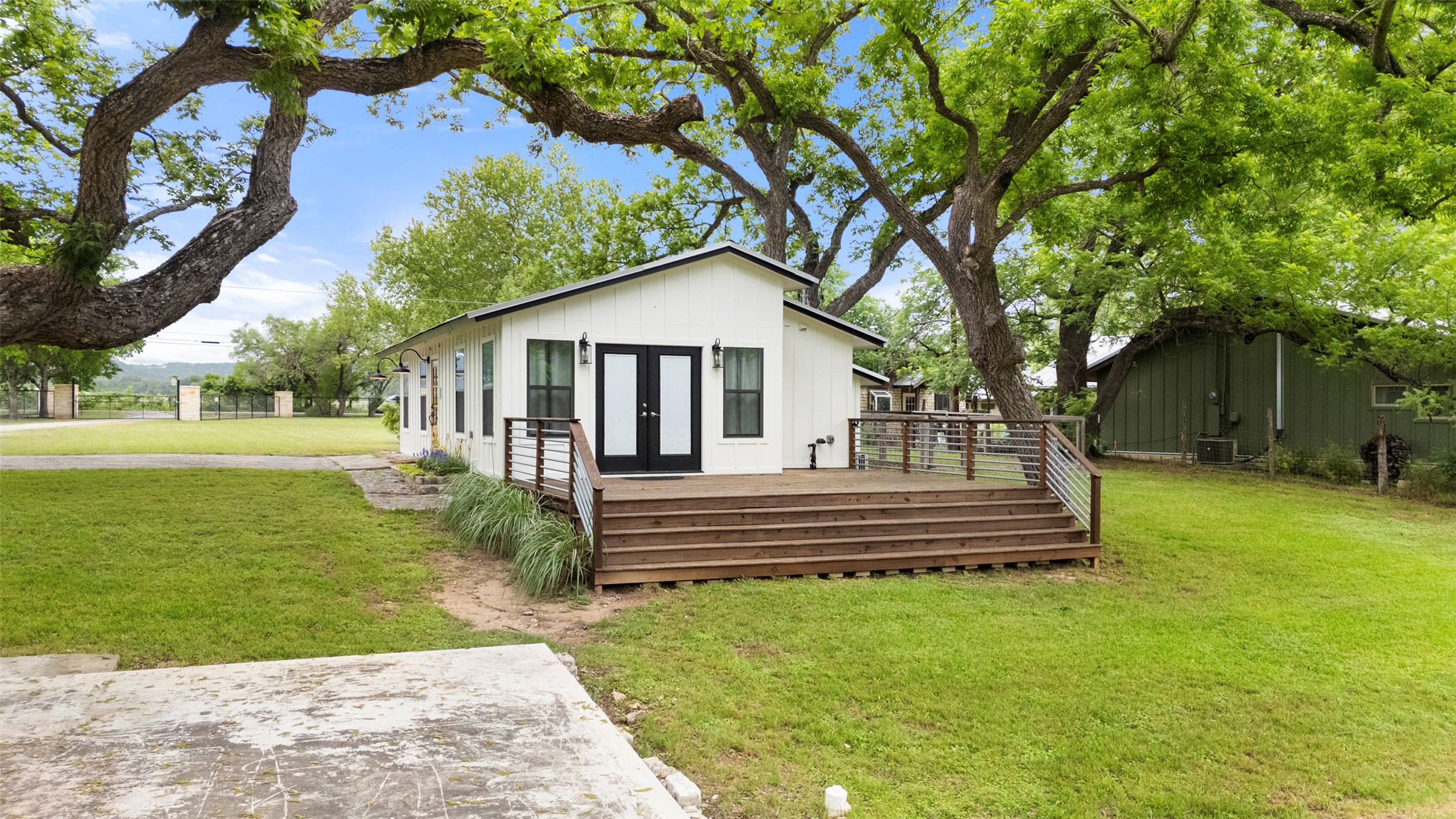 main property photo 20