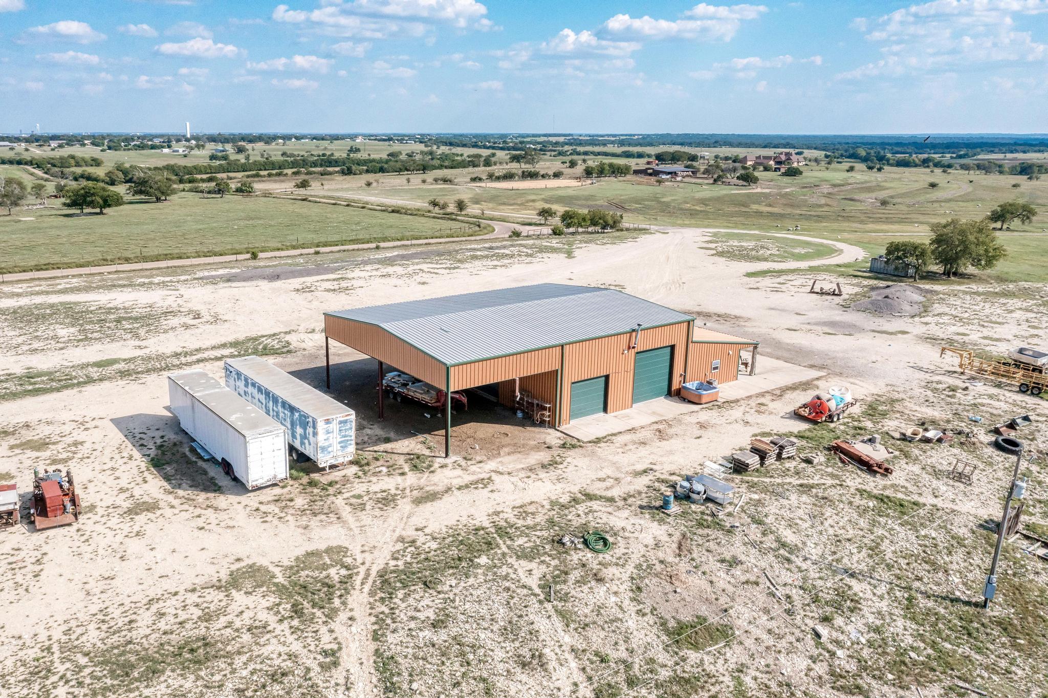 main property photo 32