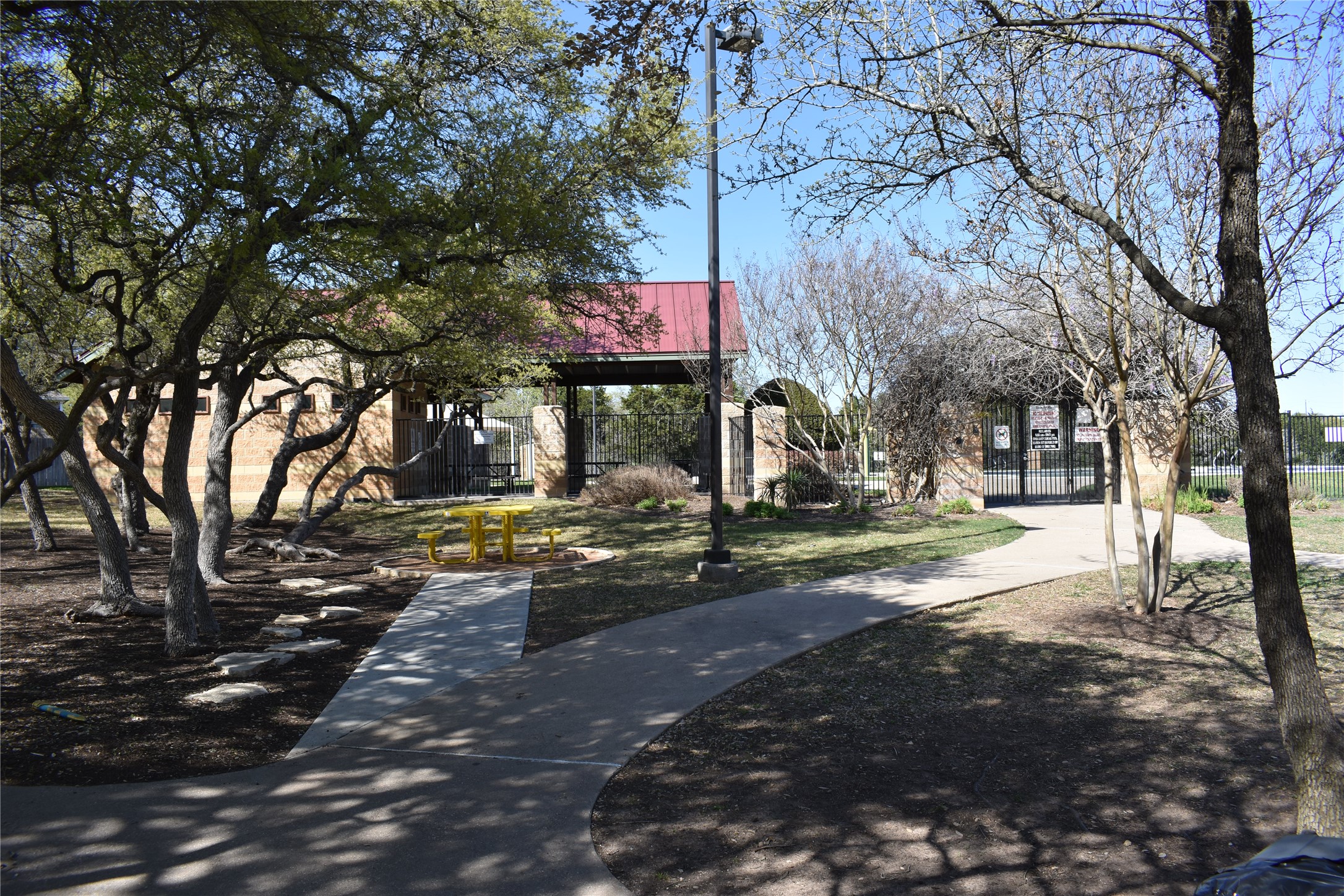 main property photo 31