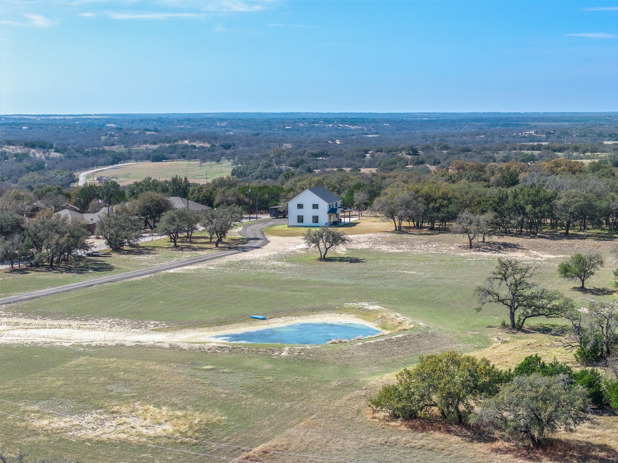 main property photo 37