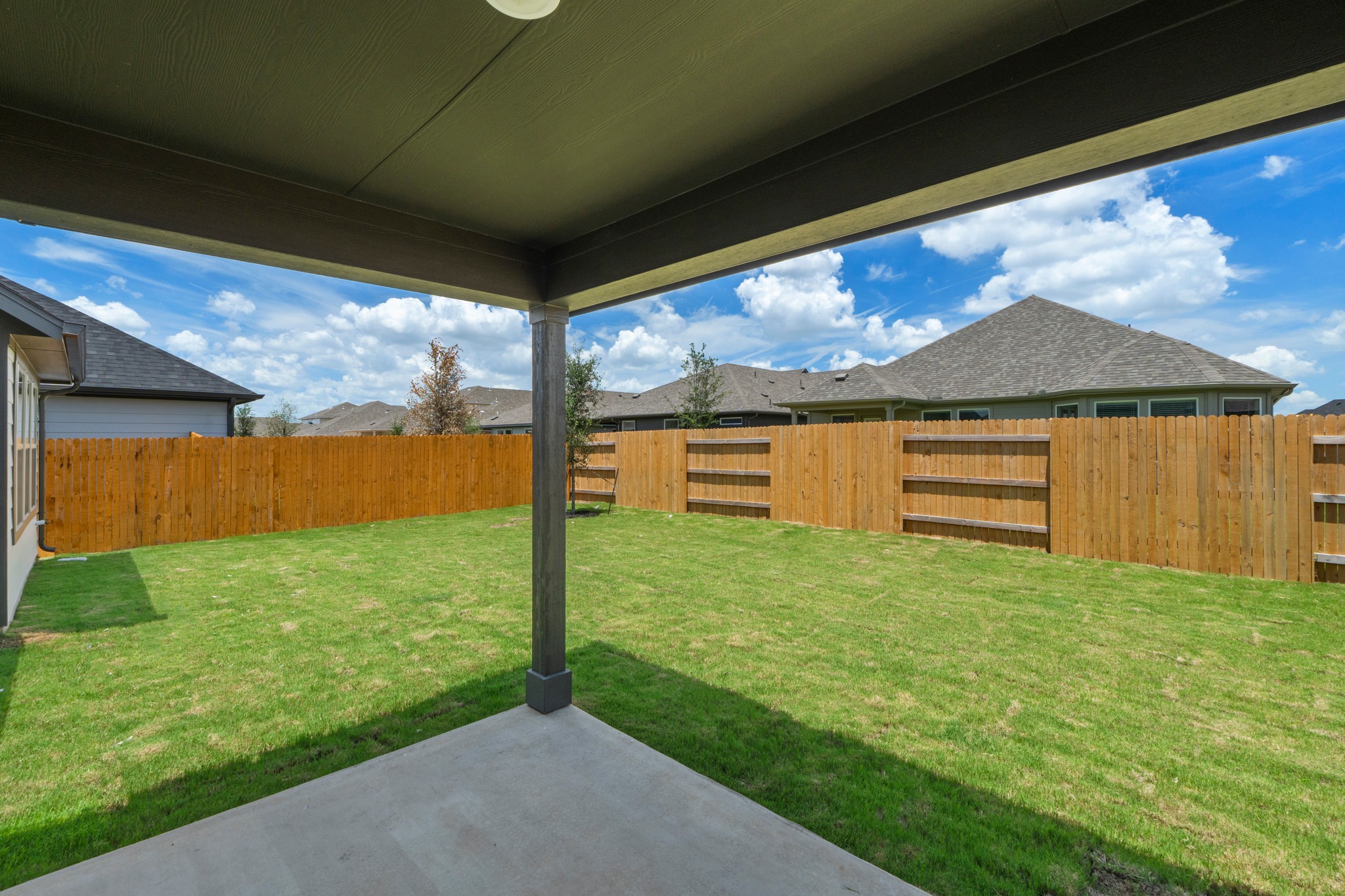 main property photo 24
