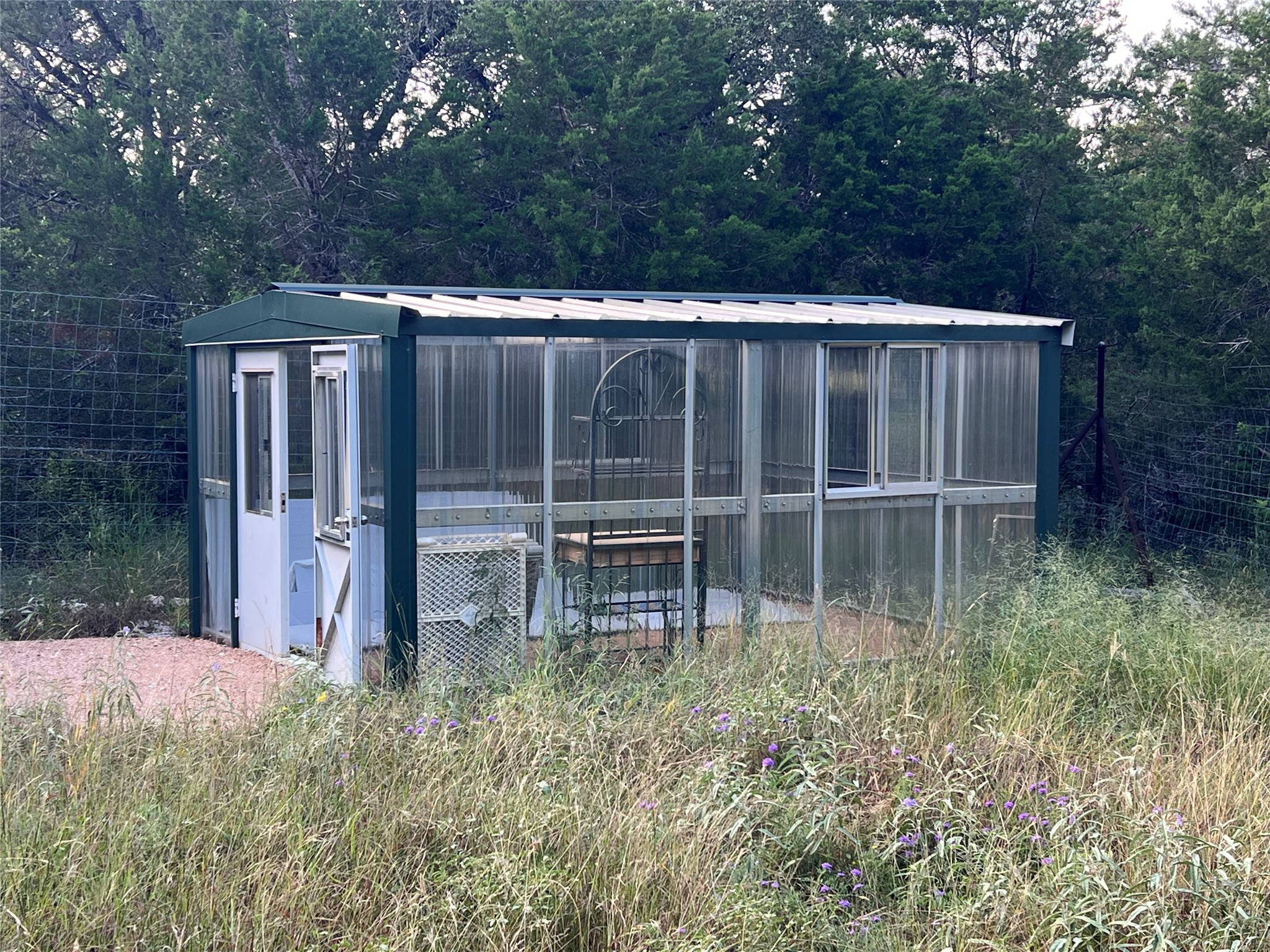 main property photo 19