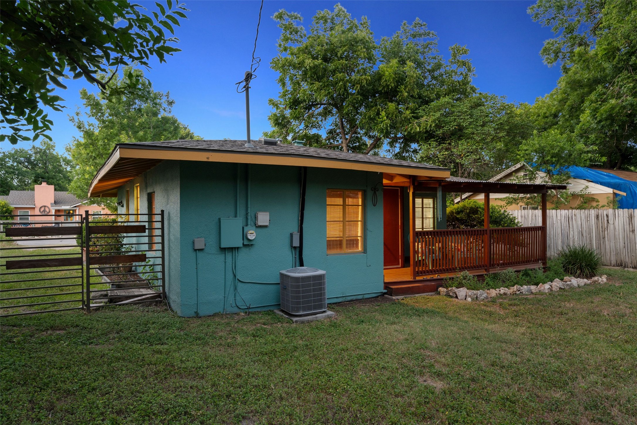 main property photo 27