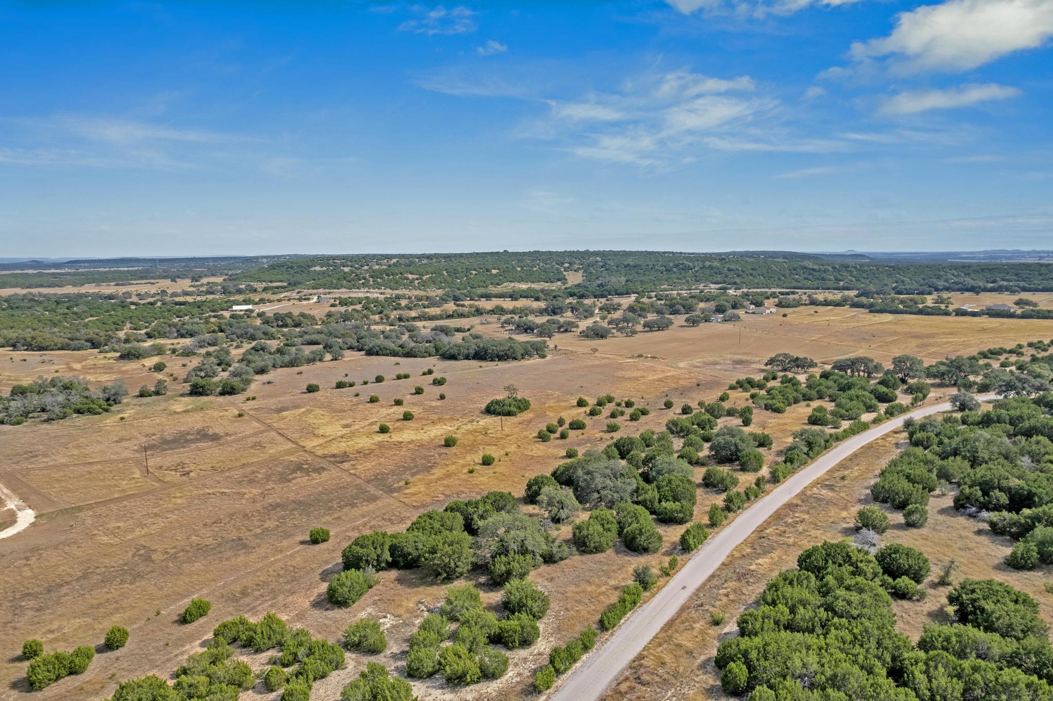 main property photo 13