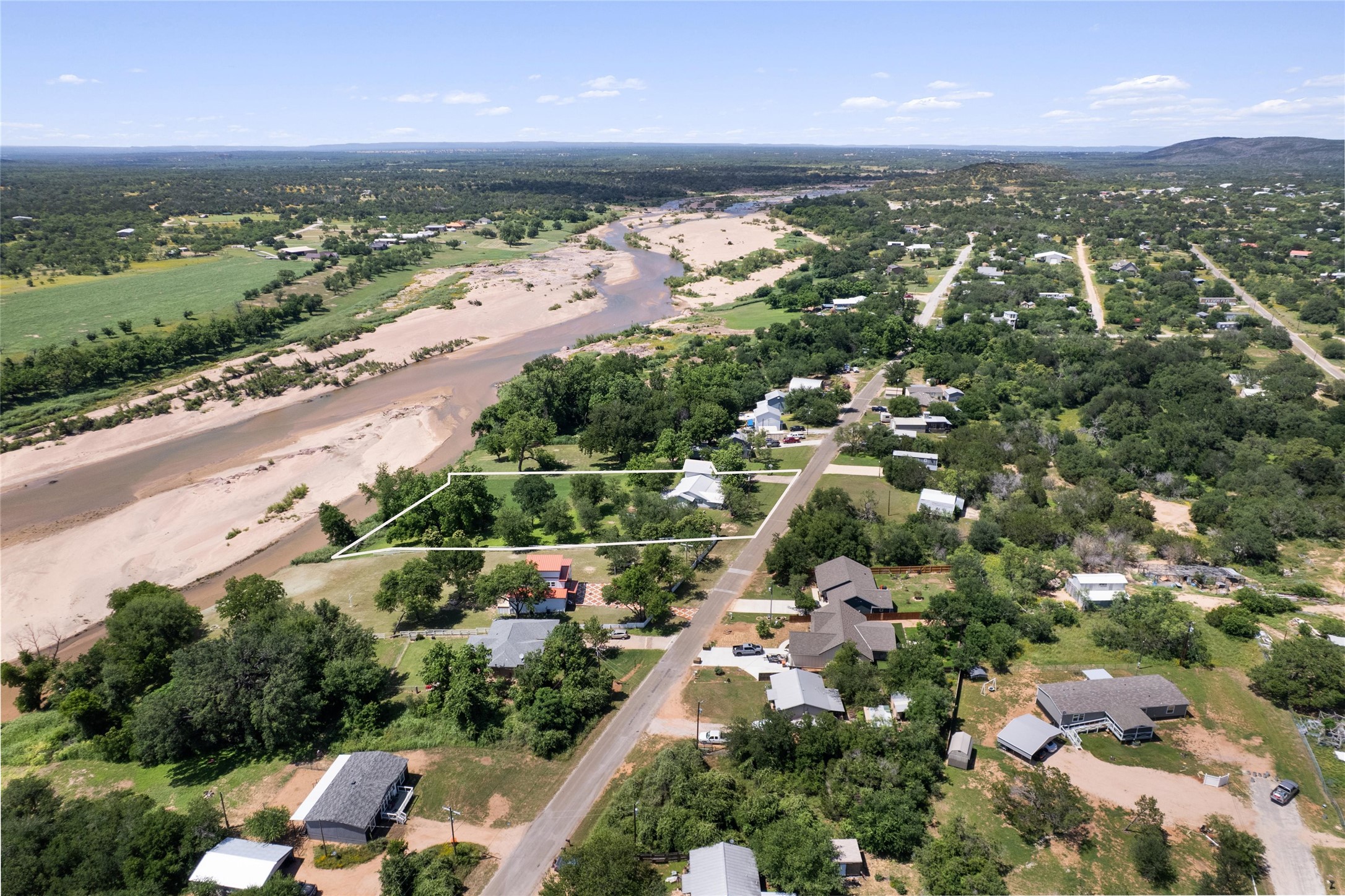 main property photo 5