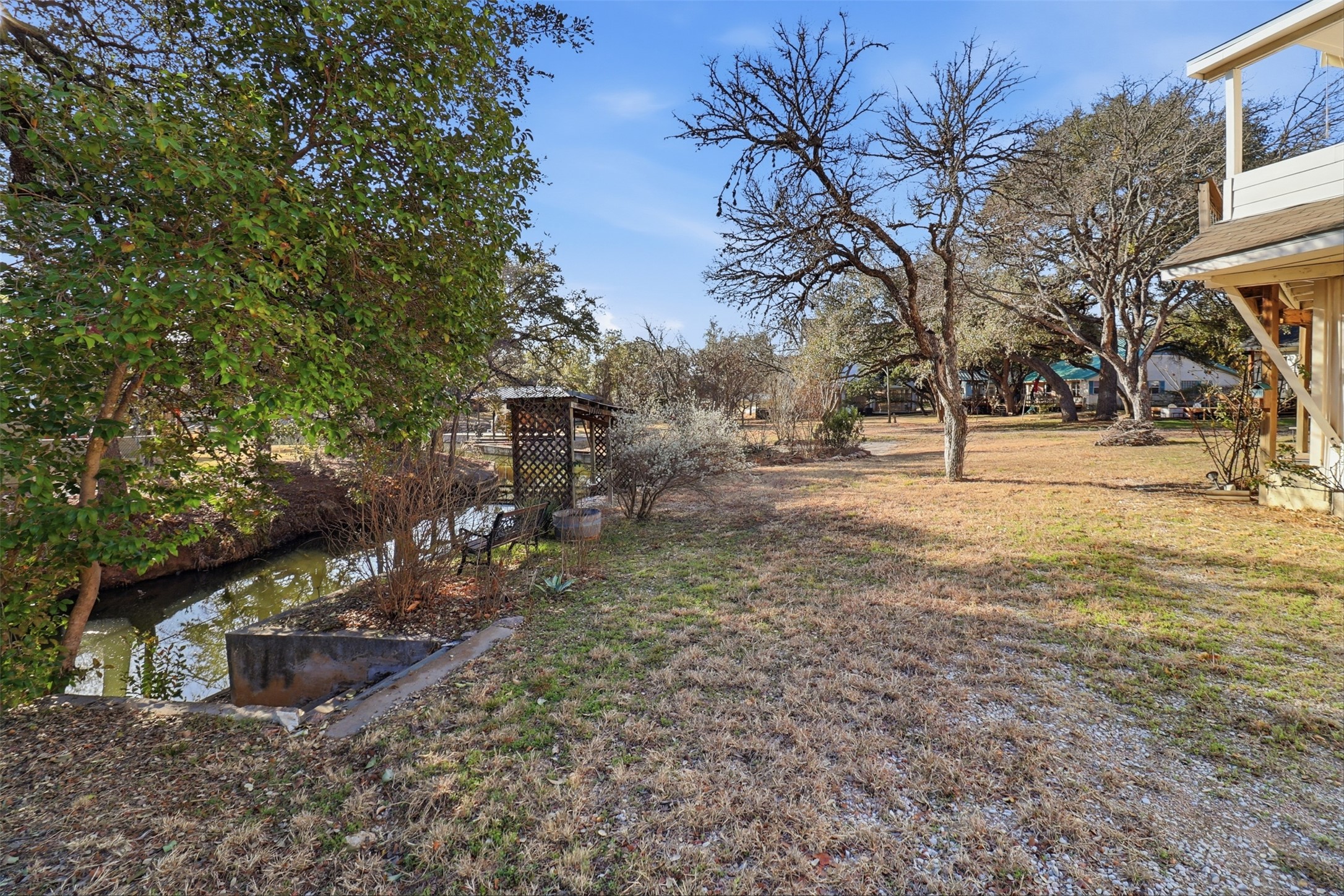 main property photo 24