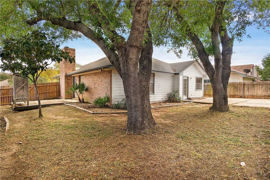 main property photo 23