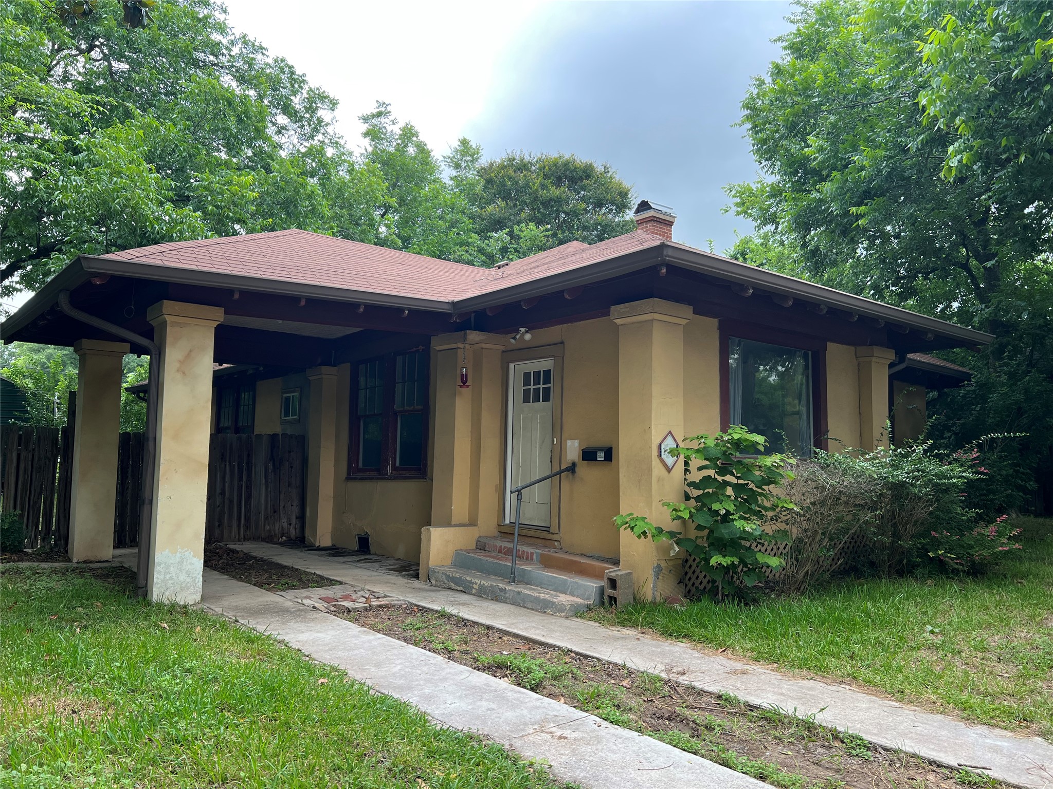 main property photo 4