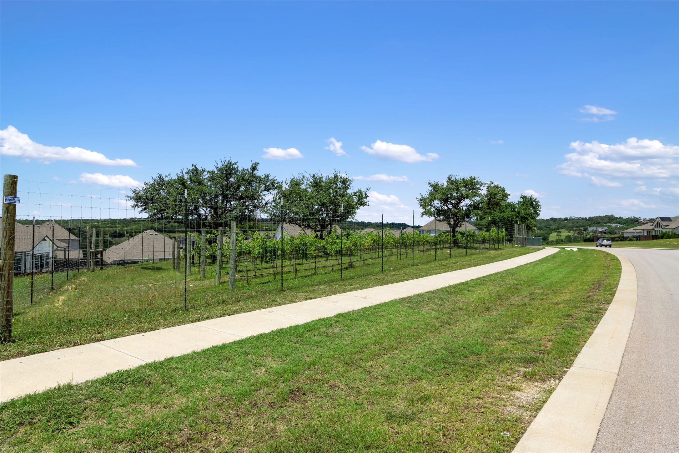 main property photo 30