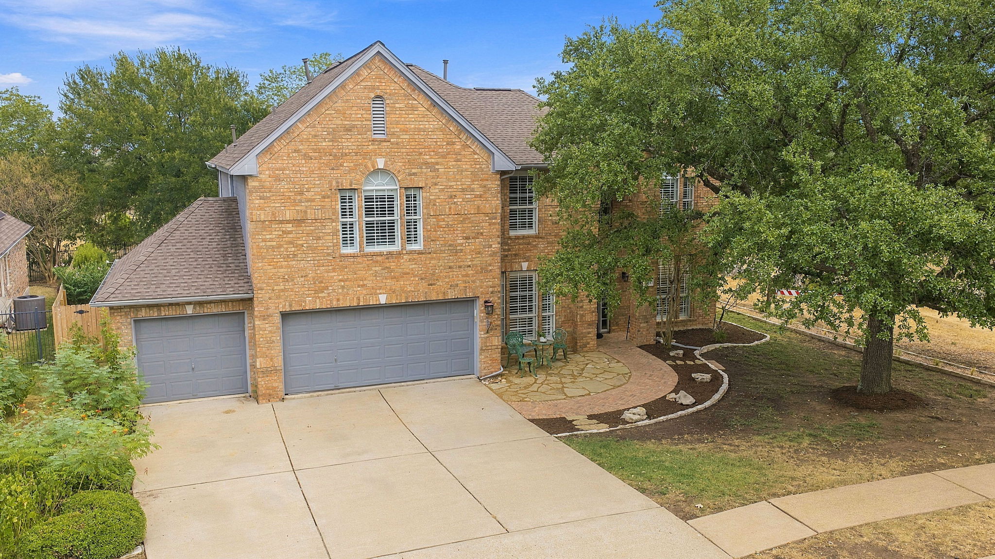 main property photo 39