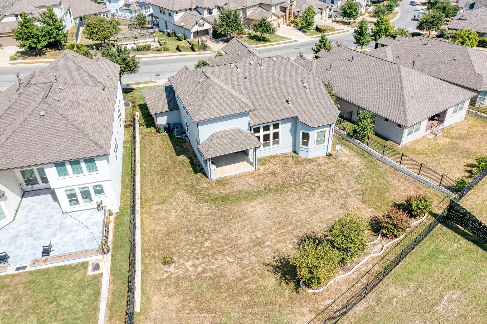 main property photo 39