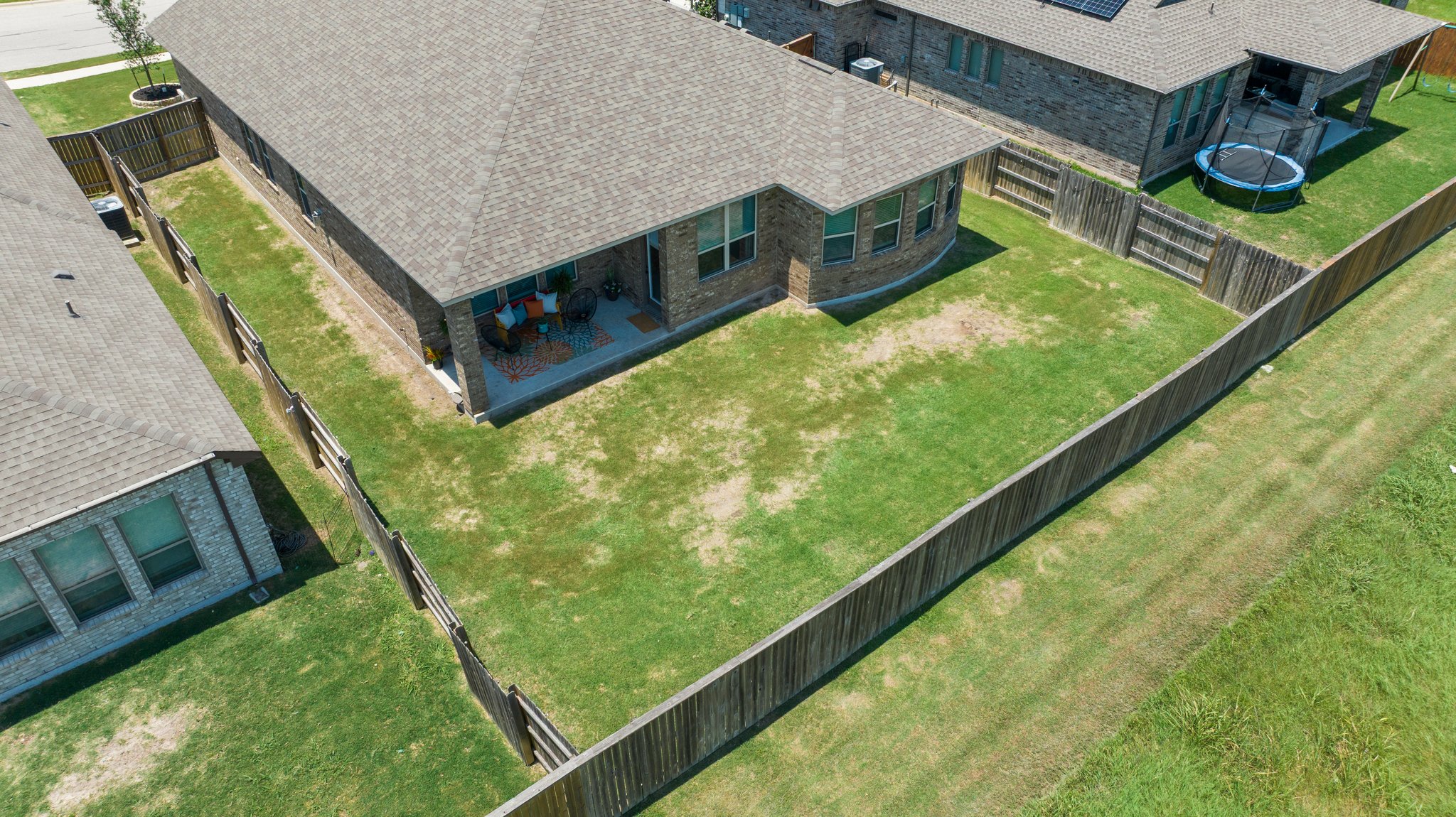 main property photo 29