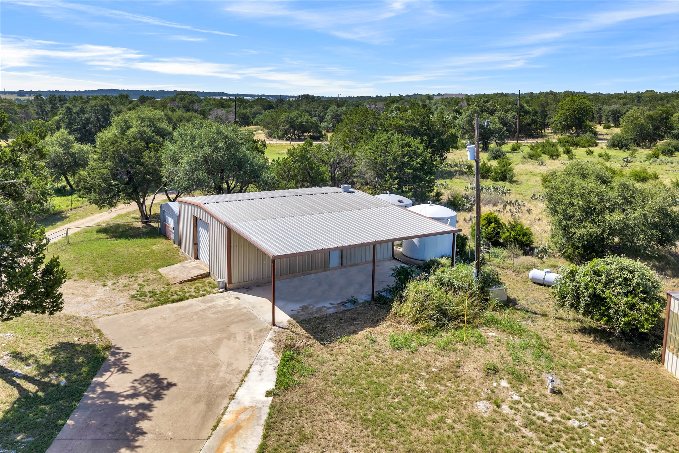 main property photo 26