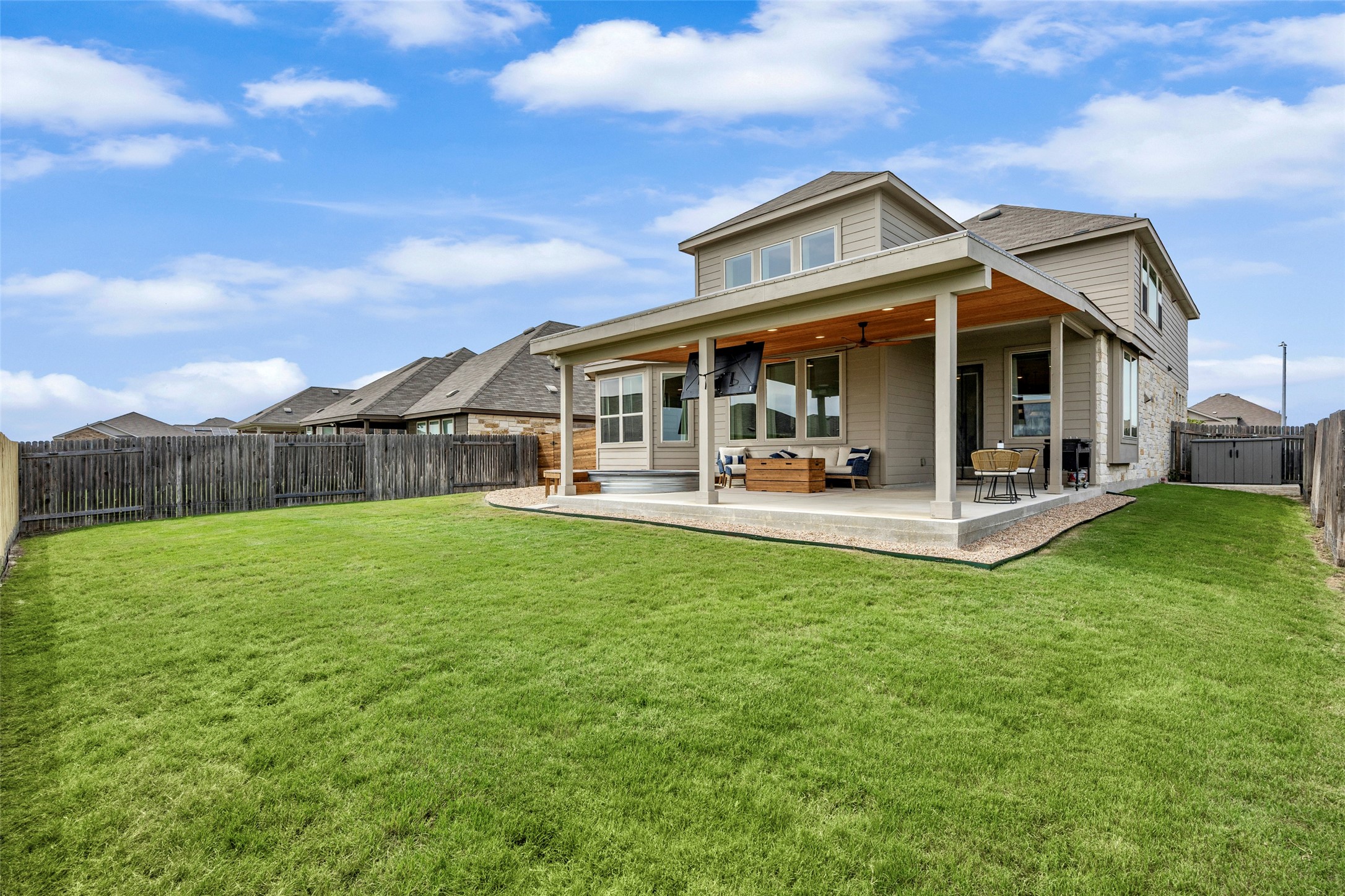 main property photo 26