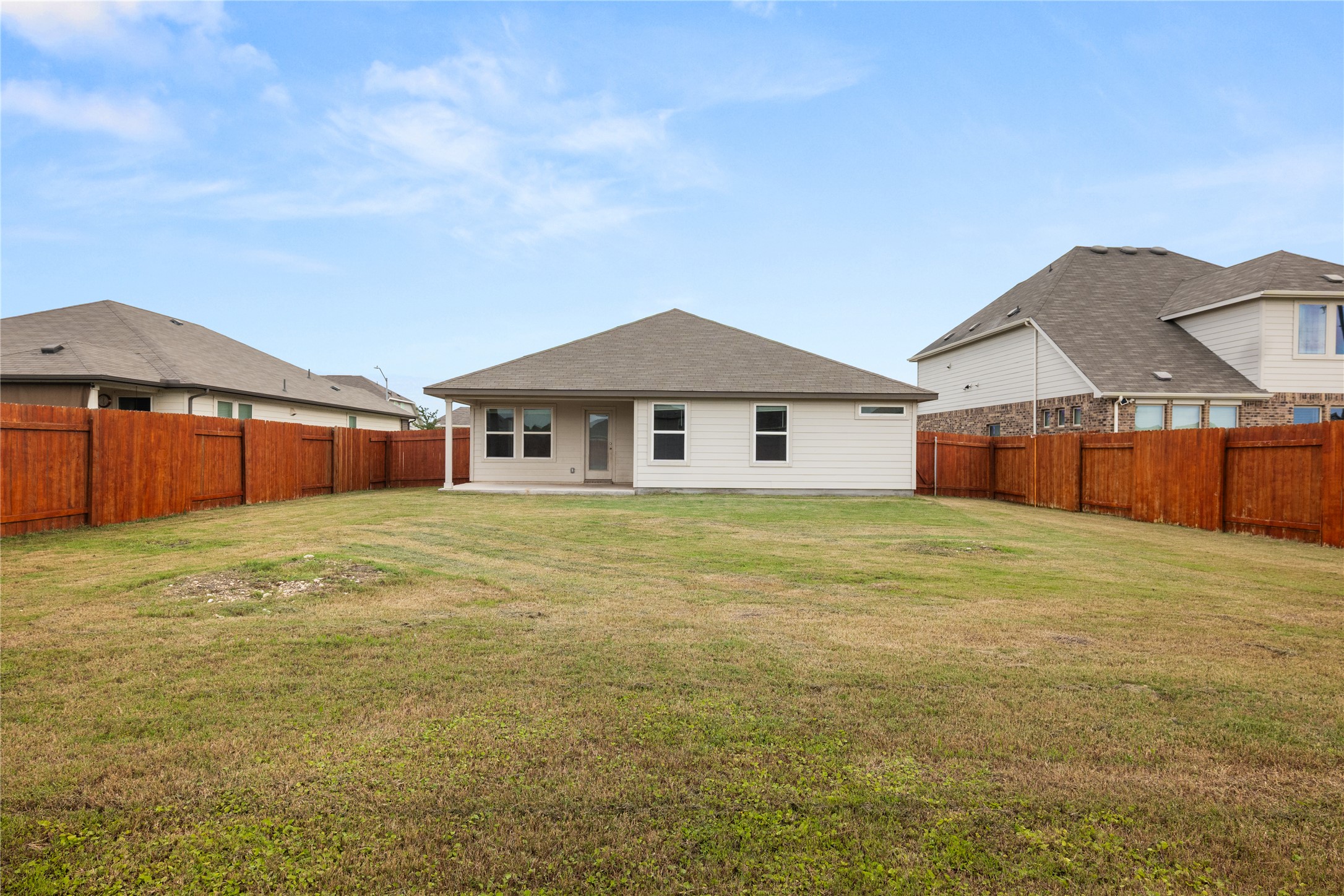 main property photo 19
