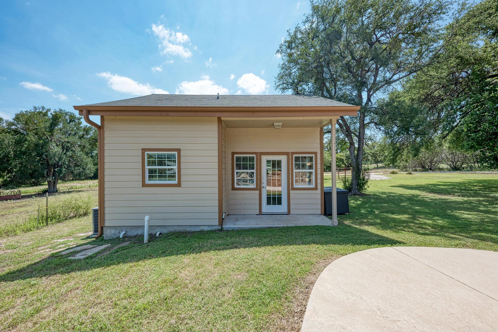 main property photo 29