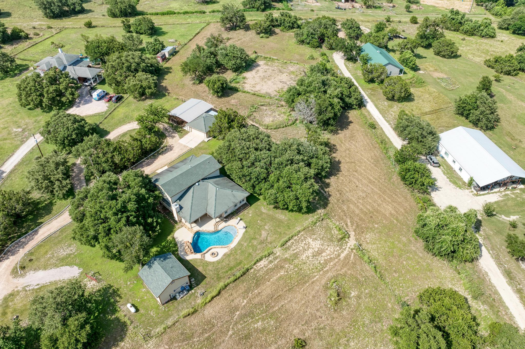 main property photo 35