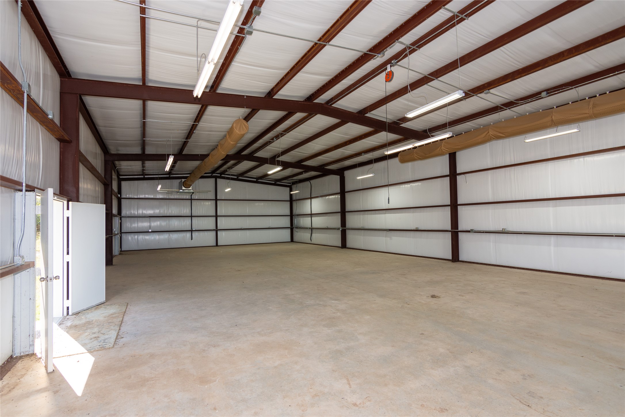 main property photo 17