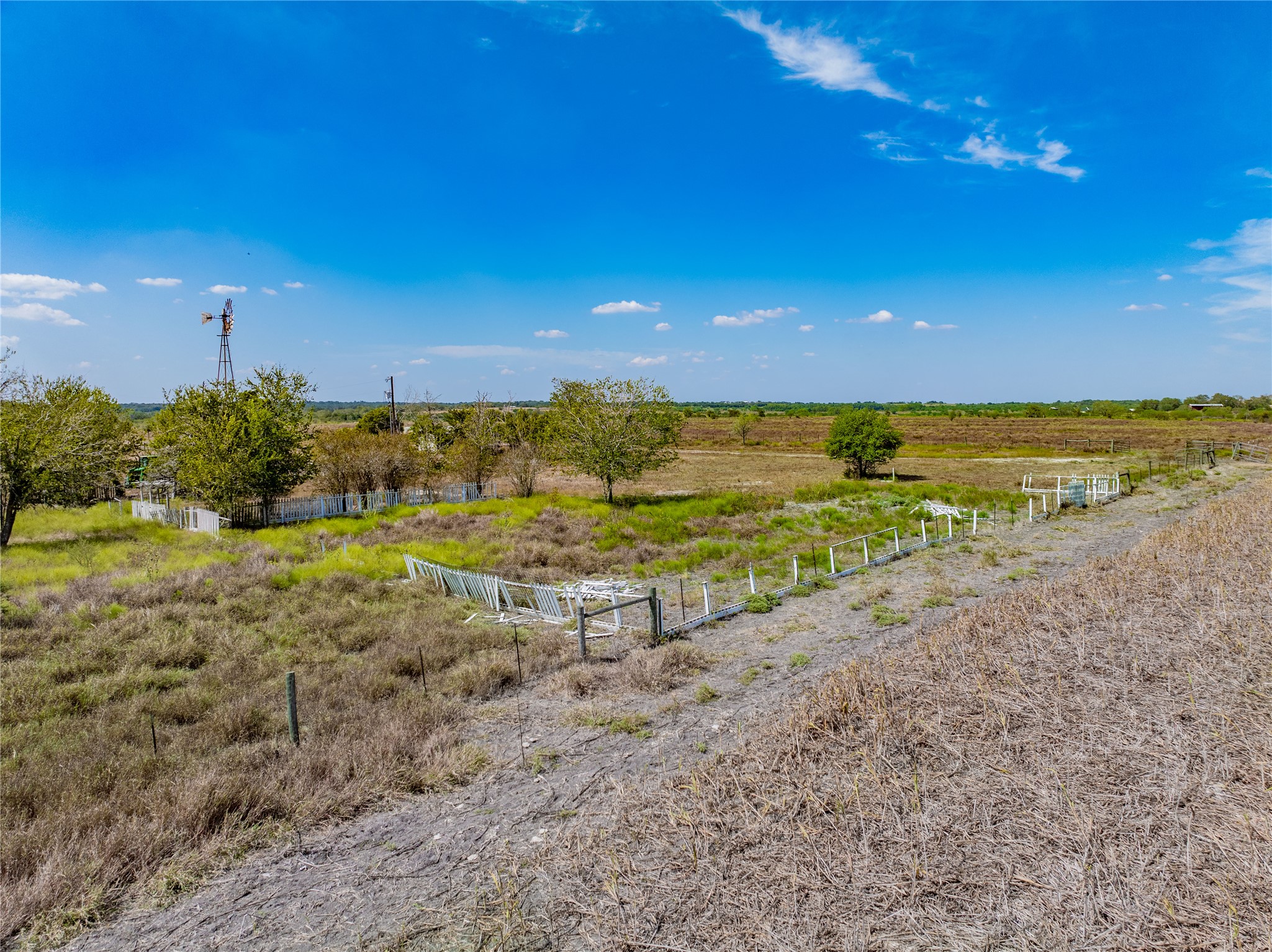 main property photo 18