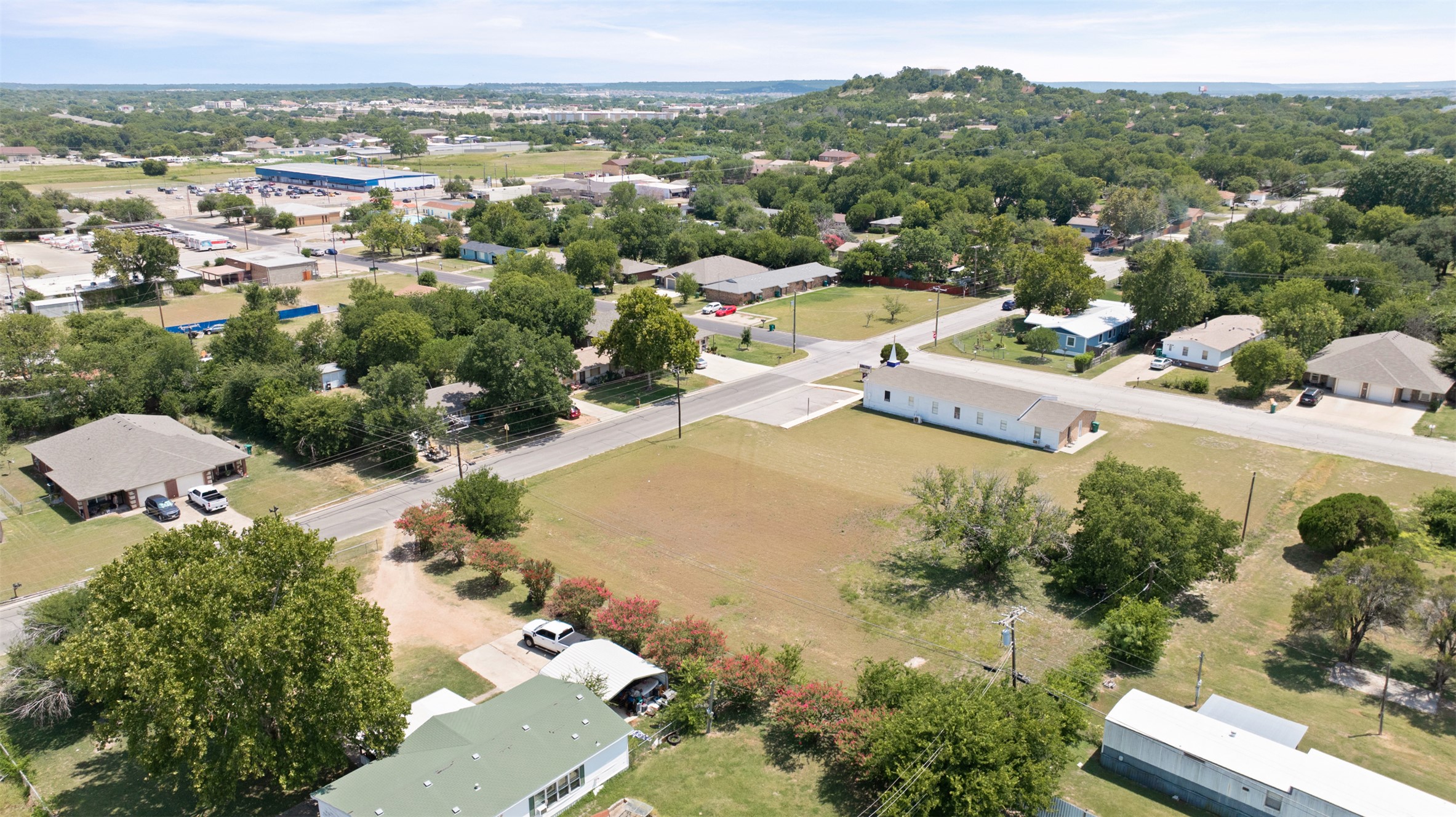 main property photo 11