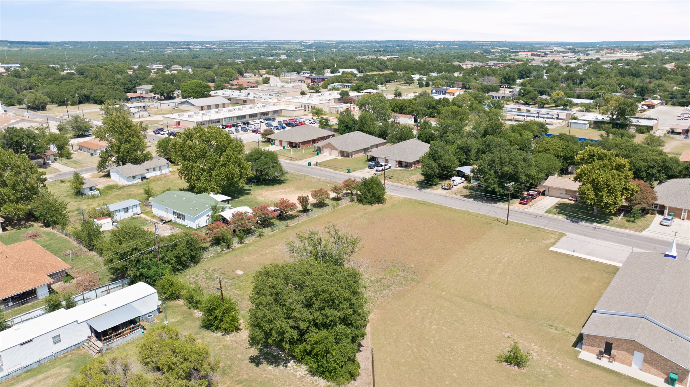 main property photo 5