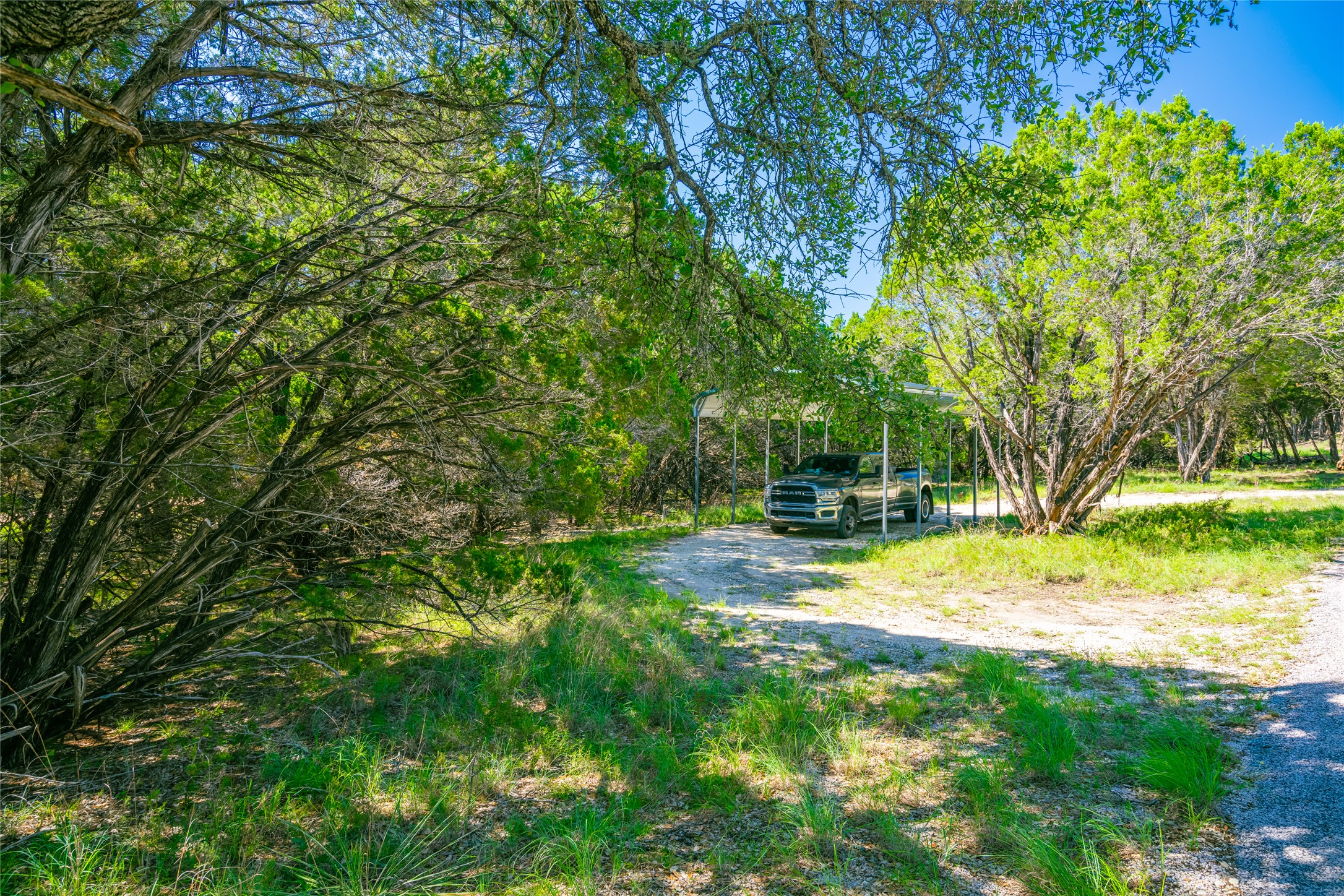 main property photo 27