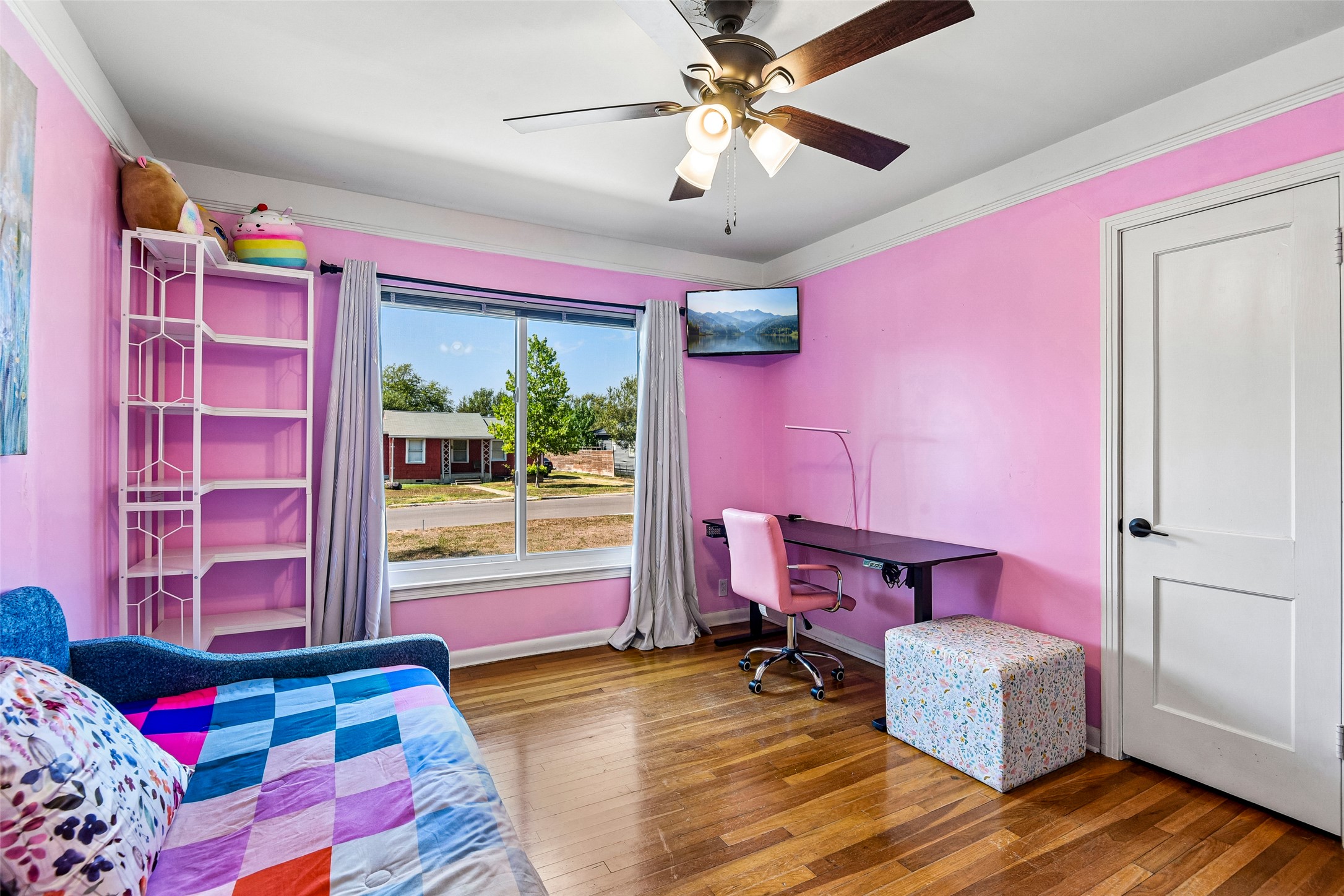 main property photo 27