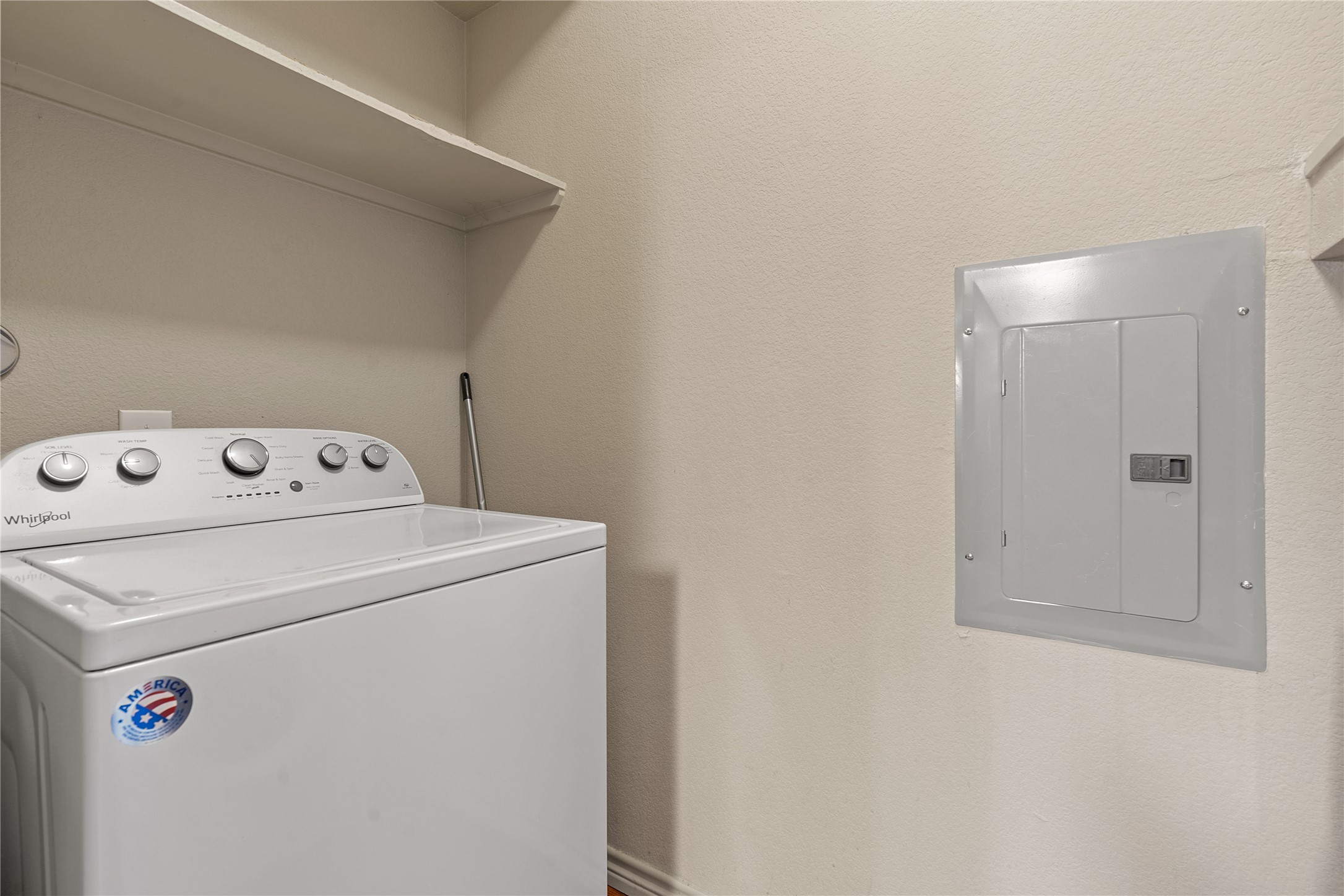main property photo 18