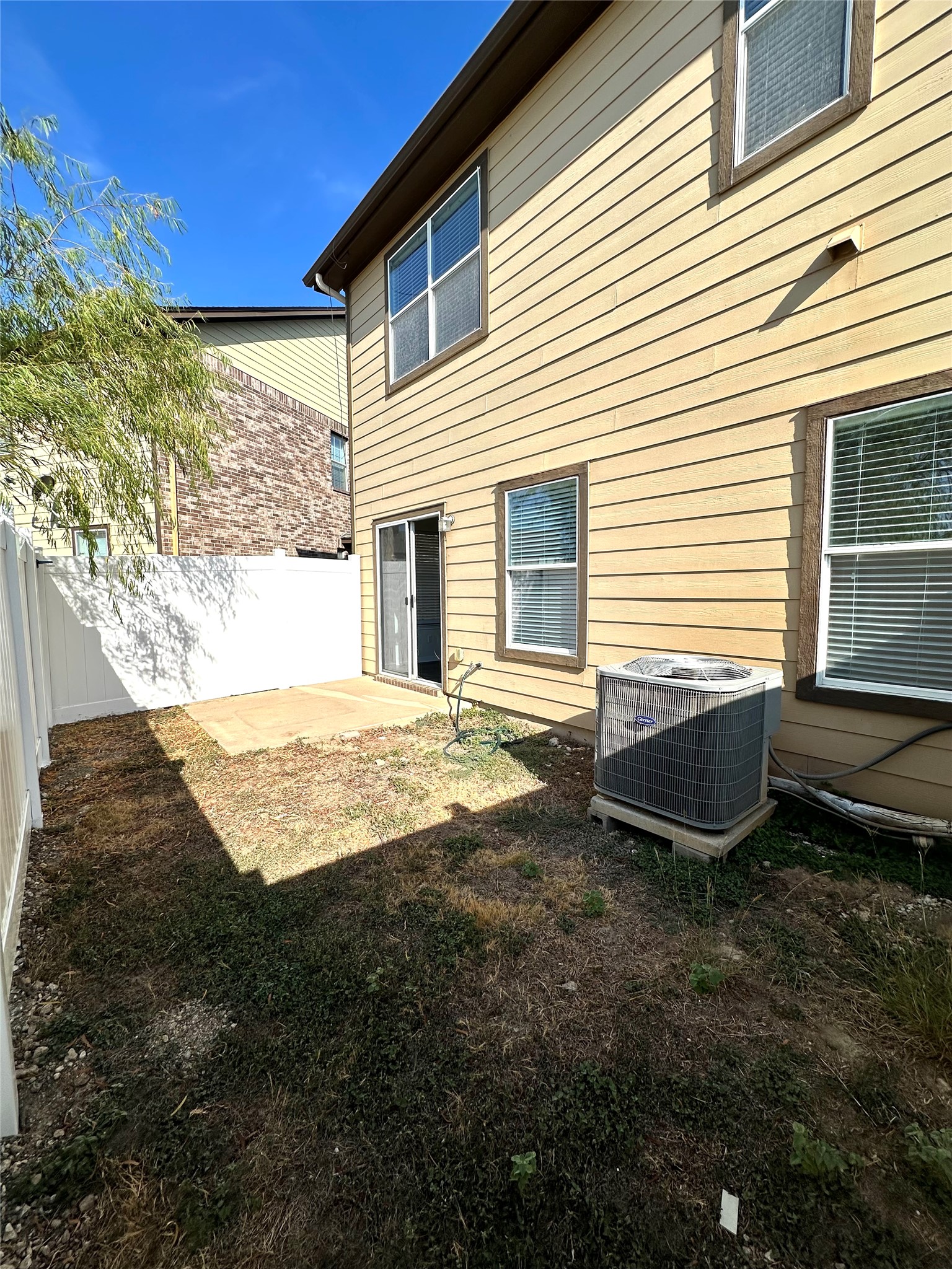 main property photo 6