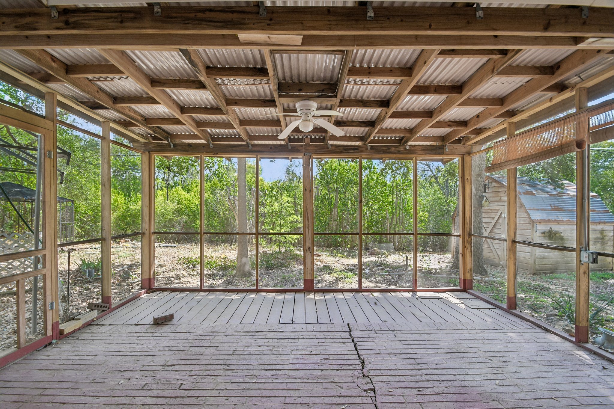 main property photo 29