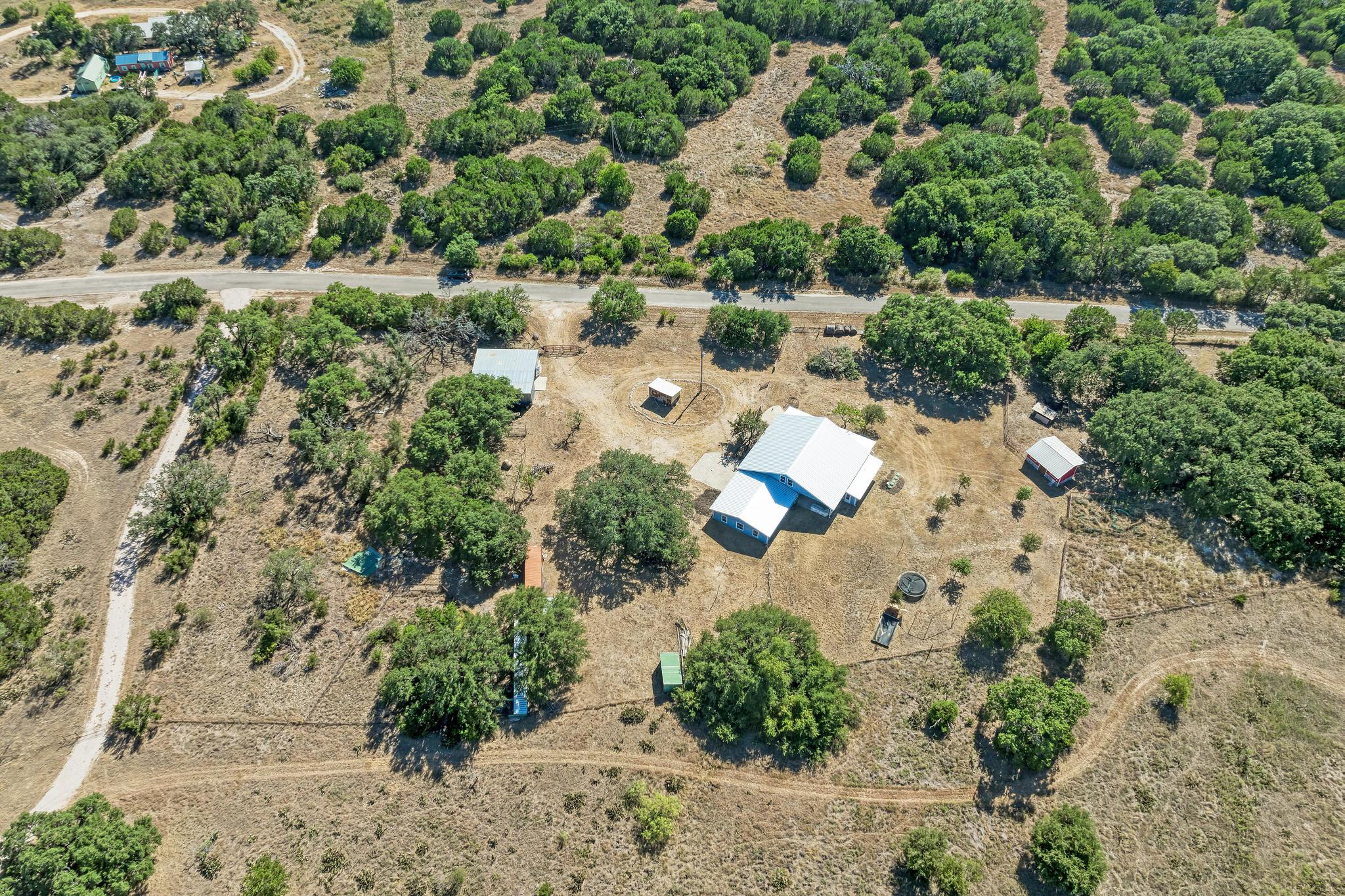 main property photo 39