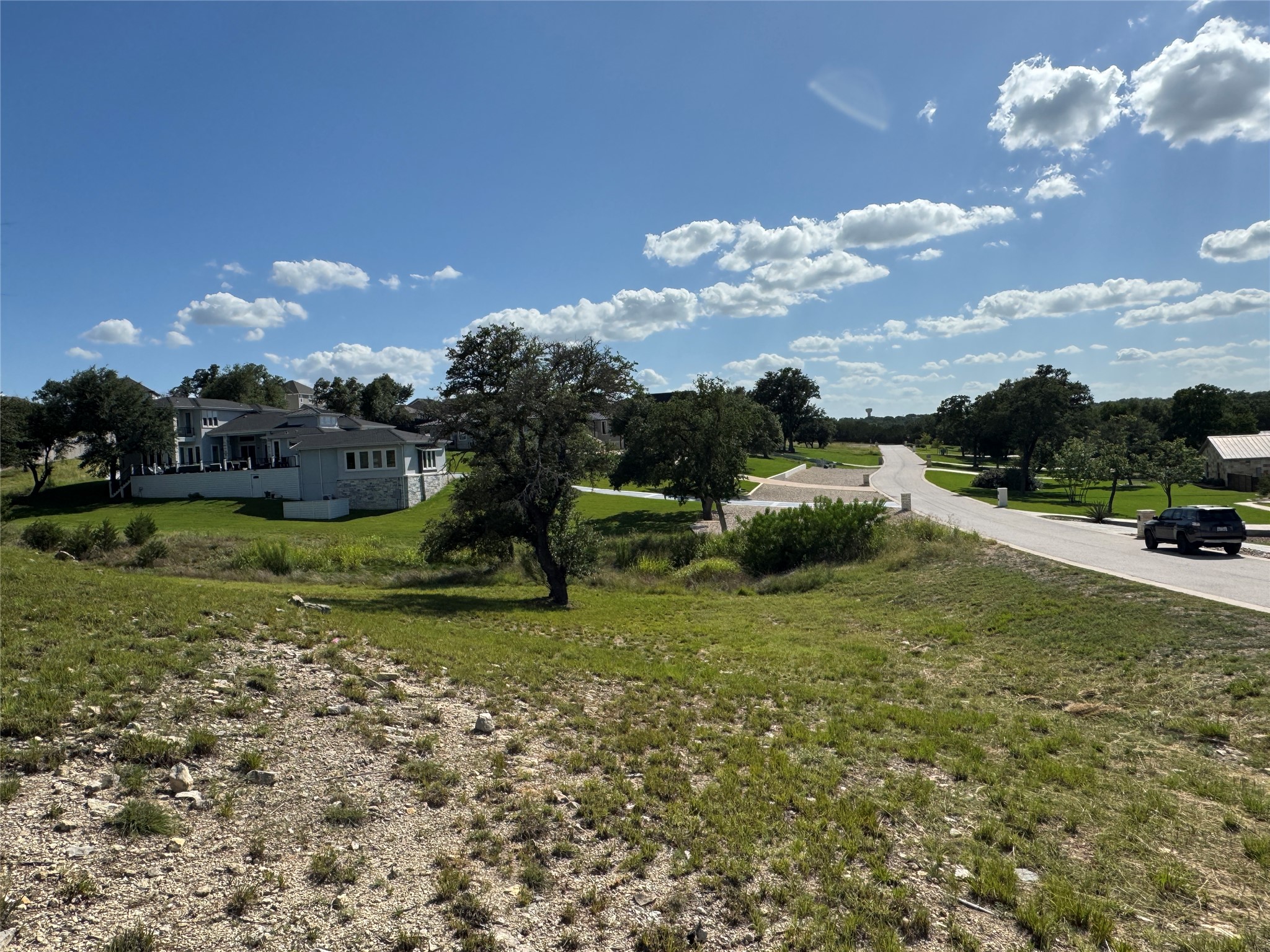 main property photo 16