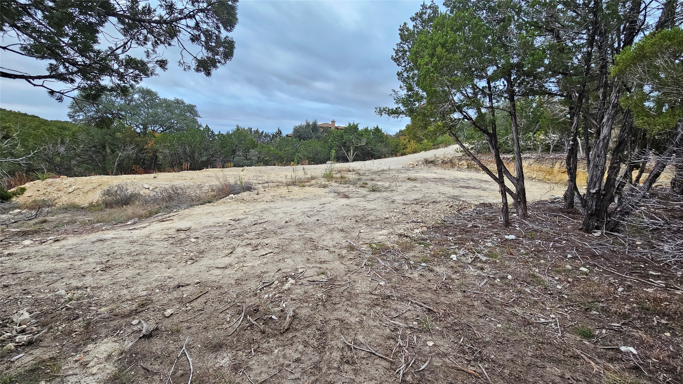 main property photo 24